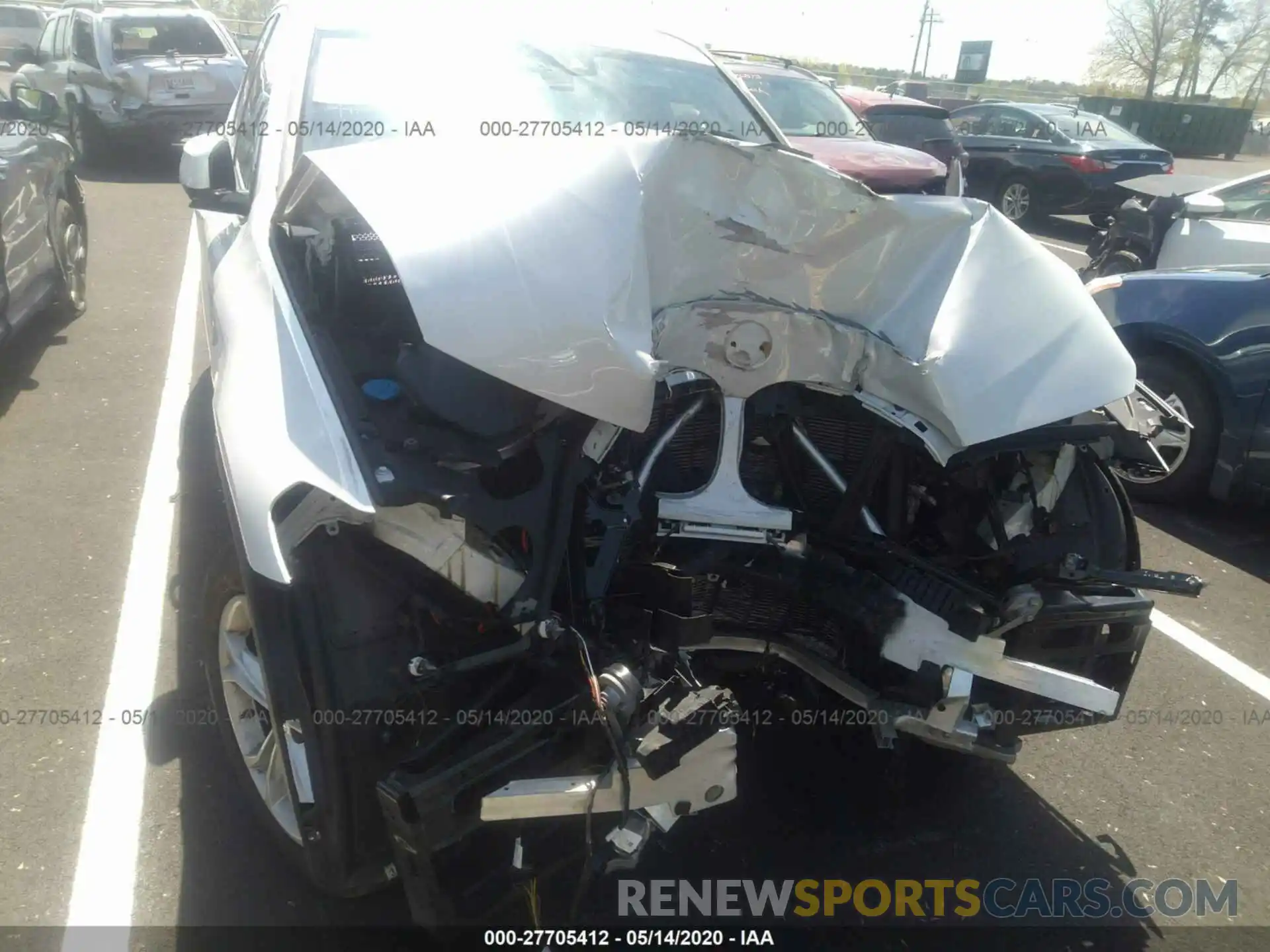 6 Photograph of a damaged car 5UXTR9C52KLR08027 BMW X3 2019