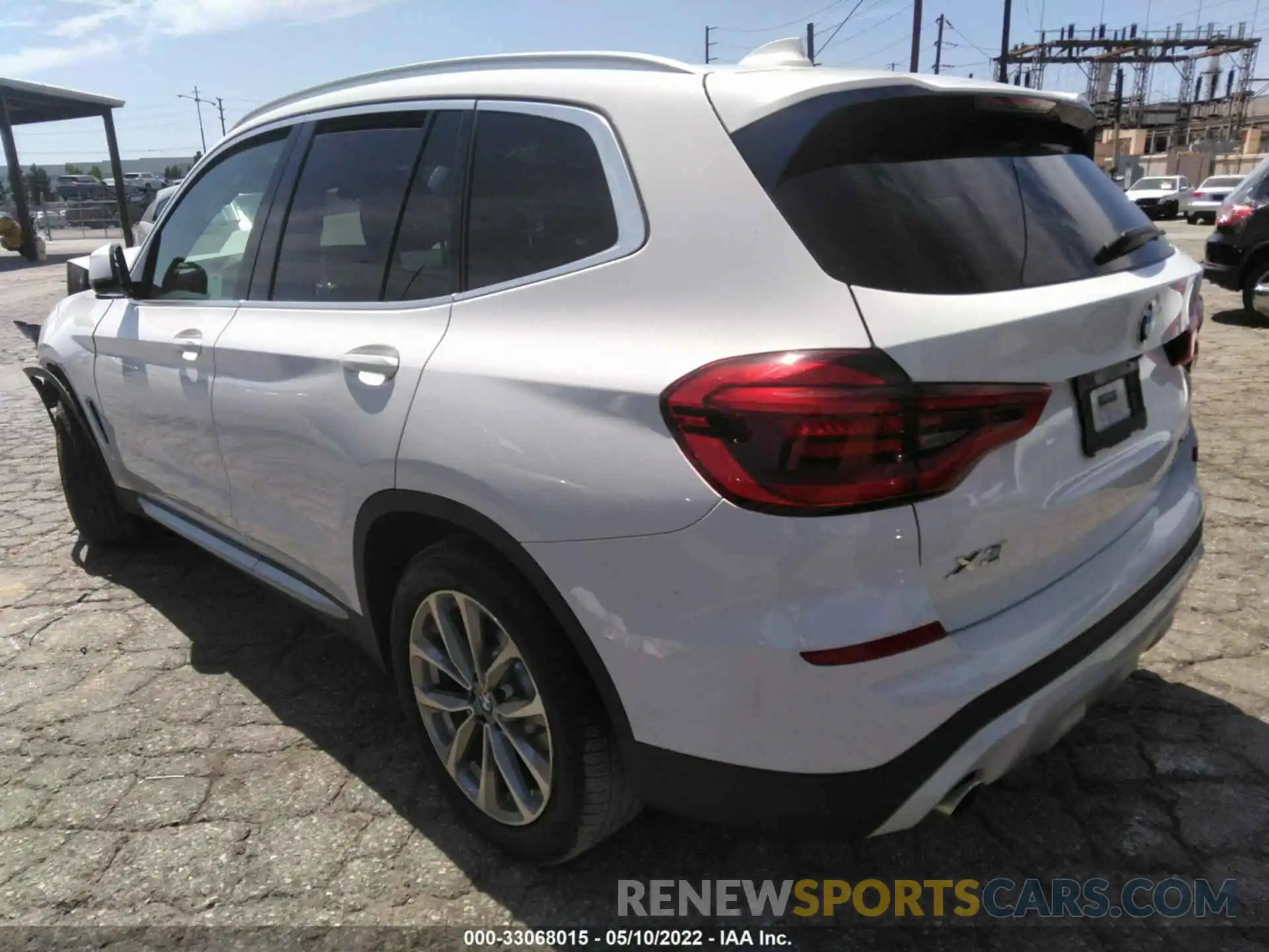 3 Photograph of a damaged car 5UXTR9C52KLR09002 BMW X3 2019