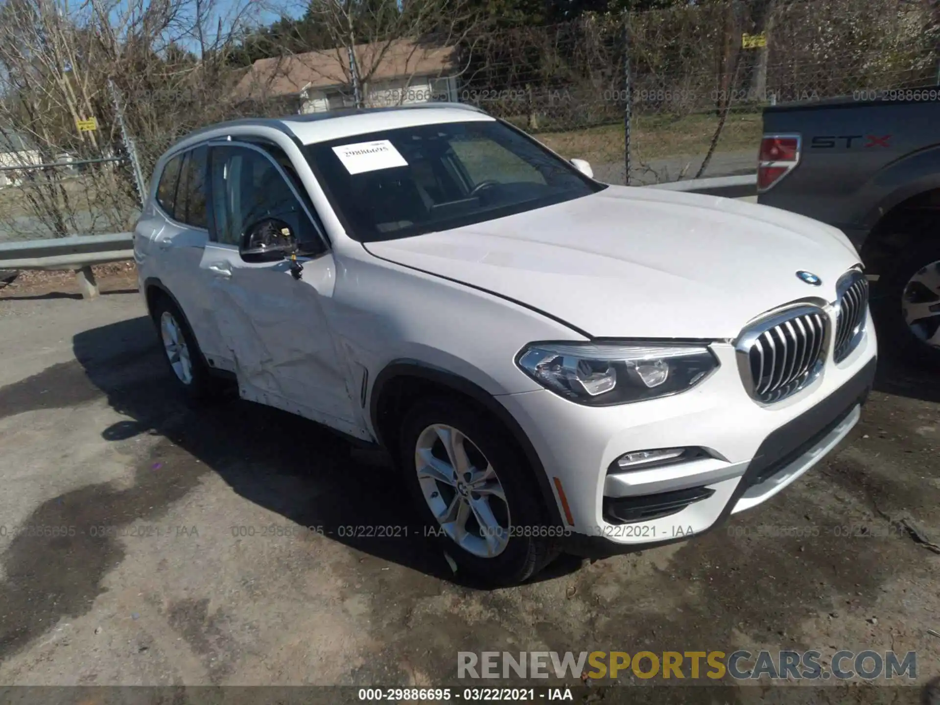 1 Фотография поврежденного автомобиля 5UXTR9C53KLD90951 BMW X3 2019