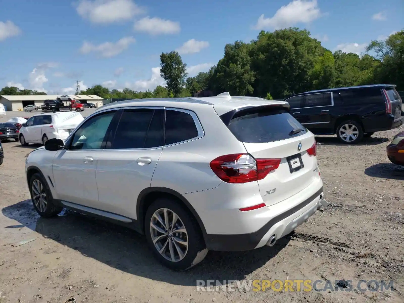 3 Photograph of a damaged car 5UXTR9C53KLD91923 BMW X3 2019