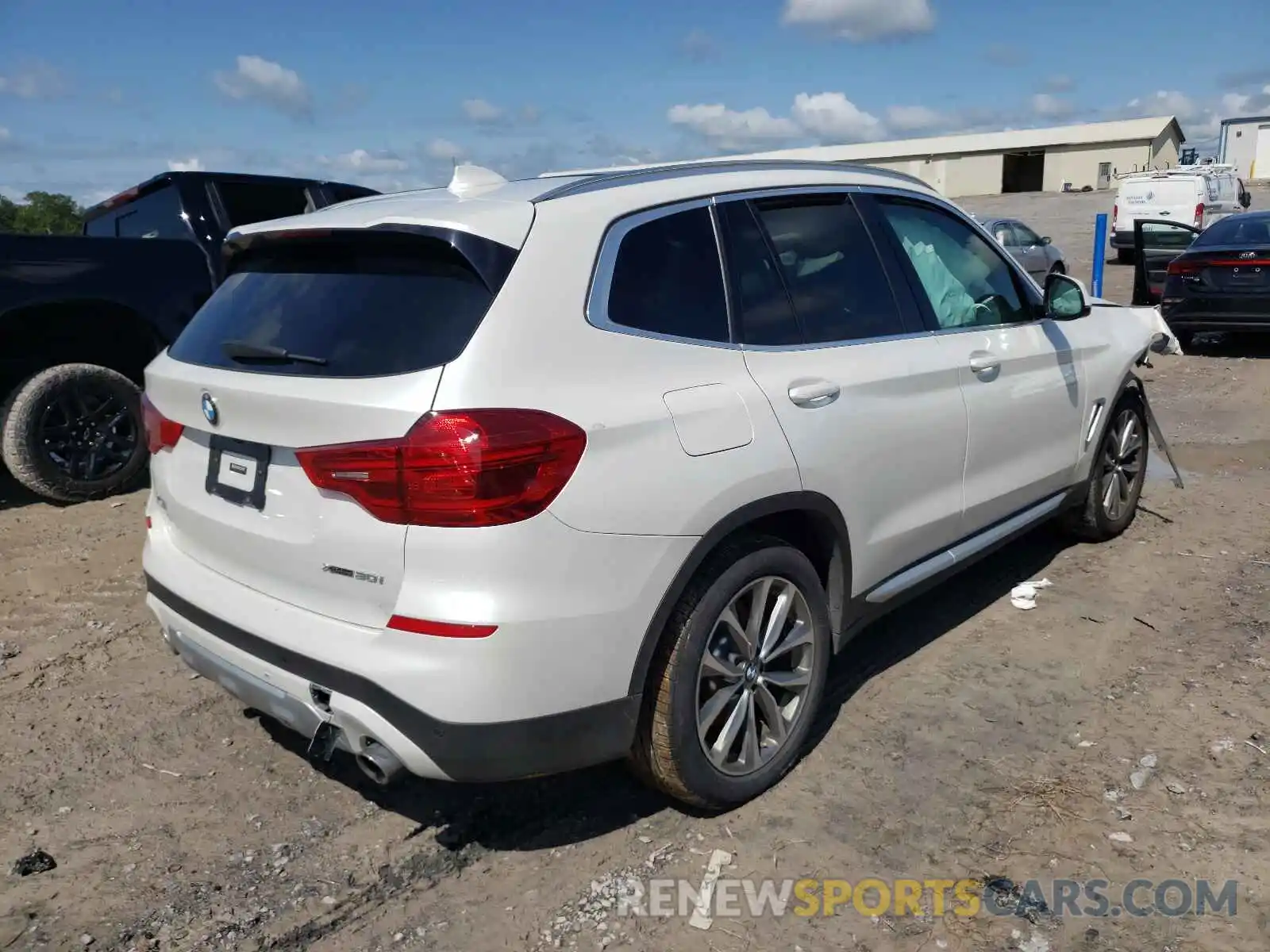 4 Фотография поврежденного автомобиля 5UXTR9C53KLD91923 BMW X3 2019