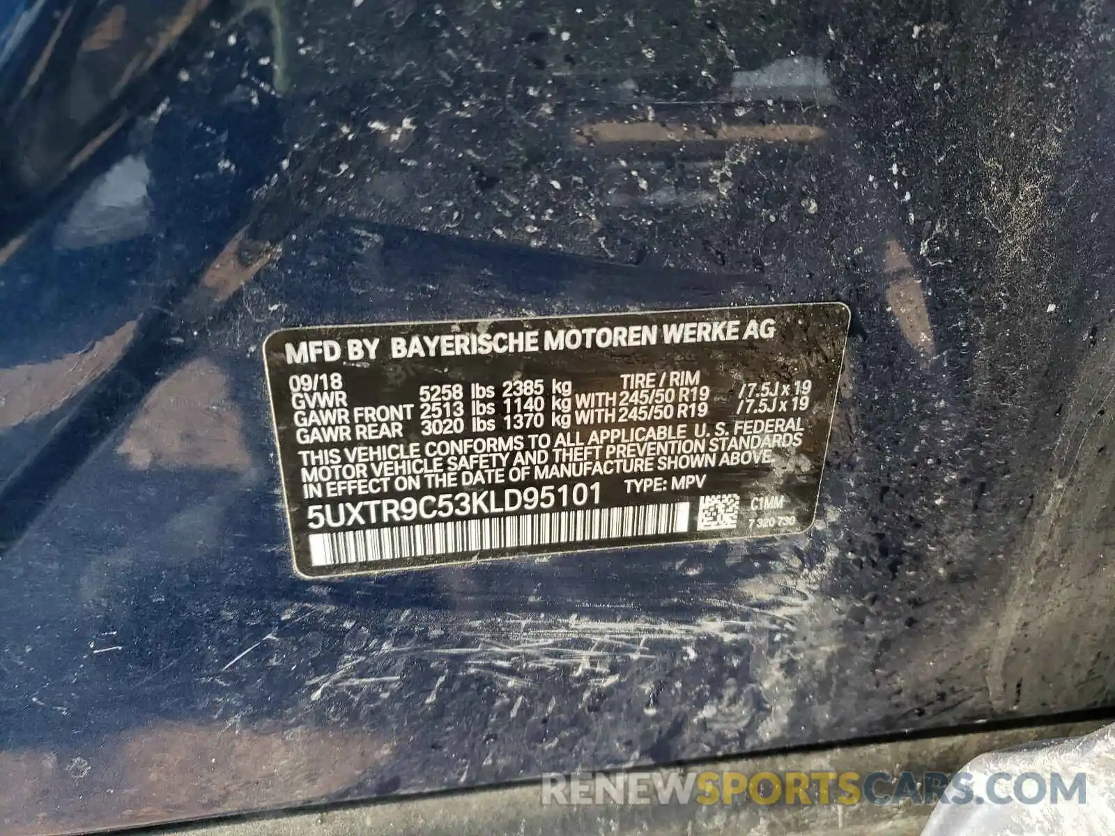 10 Photograph of a damaged car 5UXTR9C53KLD95101 BMW X3 2019