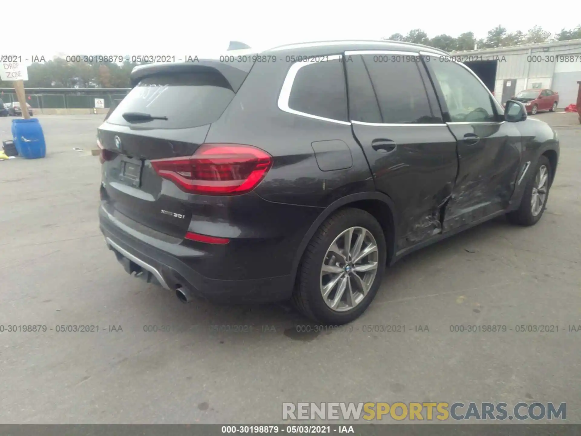 6 Photograph of a damaged car 5UXTR9C53KLD96944 BMW X3 2019