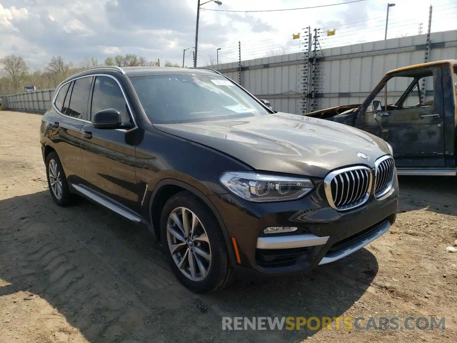 1 Фотография поврежденного автомобиля 5UXTR9C53KLD97172 BMW X3 2019