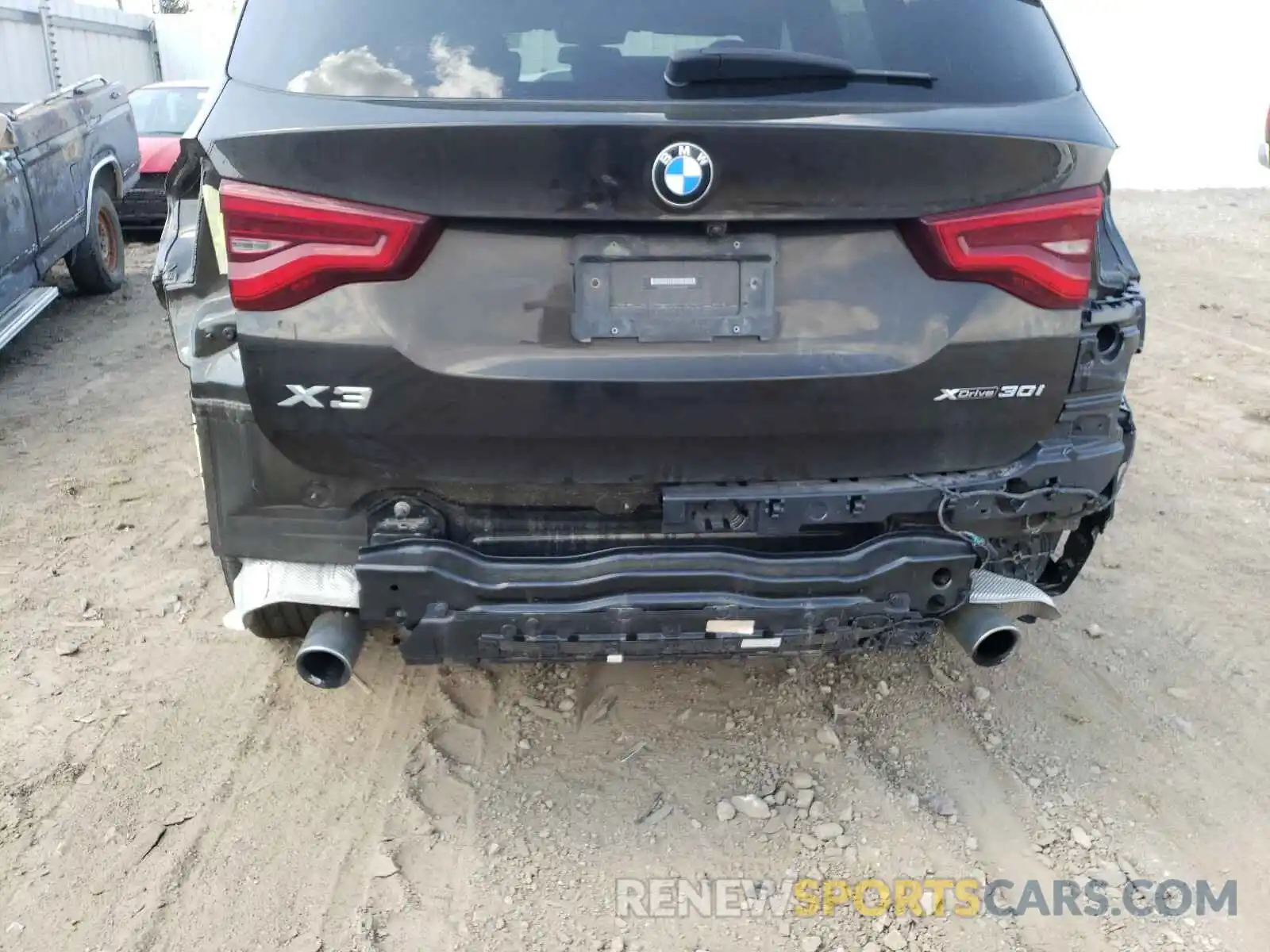 9 Photograph of a damaged car 5UXTR9C53KLD97172 BMW X3 2019