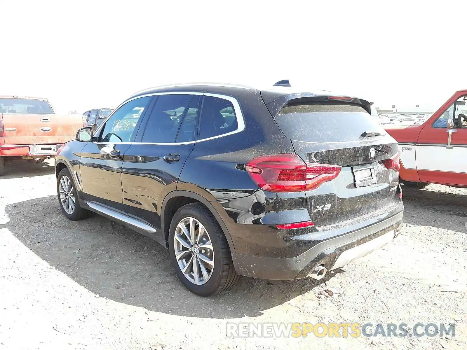 3 Photograph of a damaged car 5UXTR9C53KLE16206 BMW X3 2019