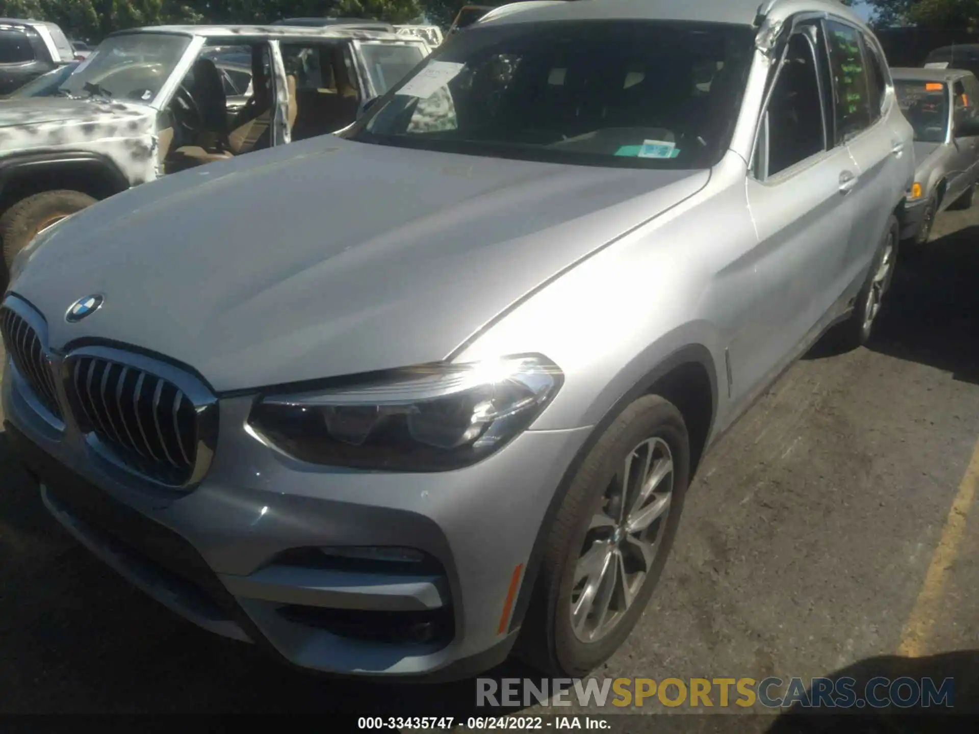 2 Фотография поврежденного автомобиля 5UXTR9C53KLE17467 BMW X3 2019