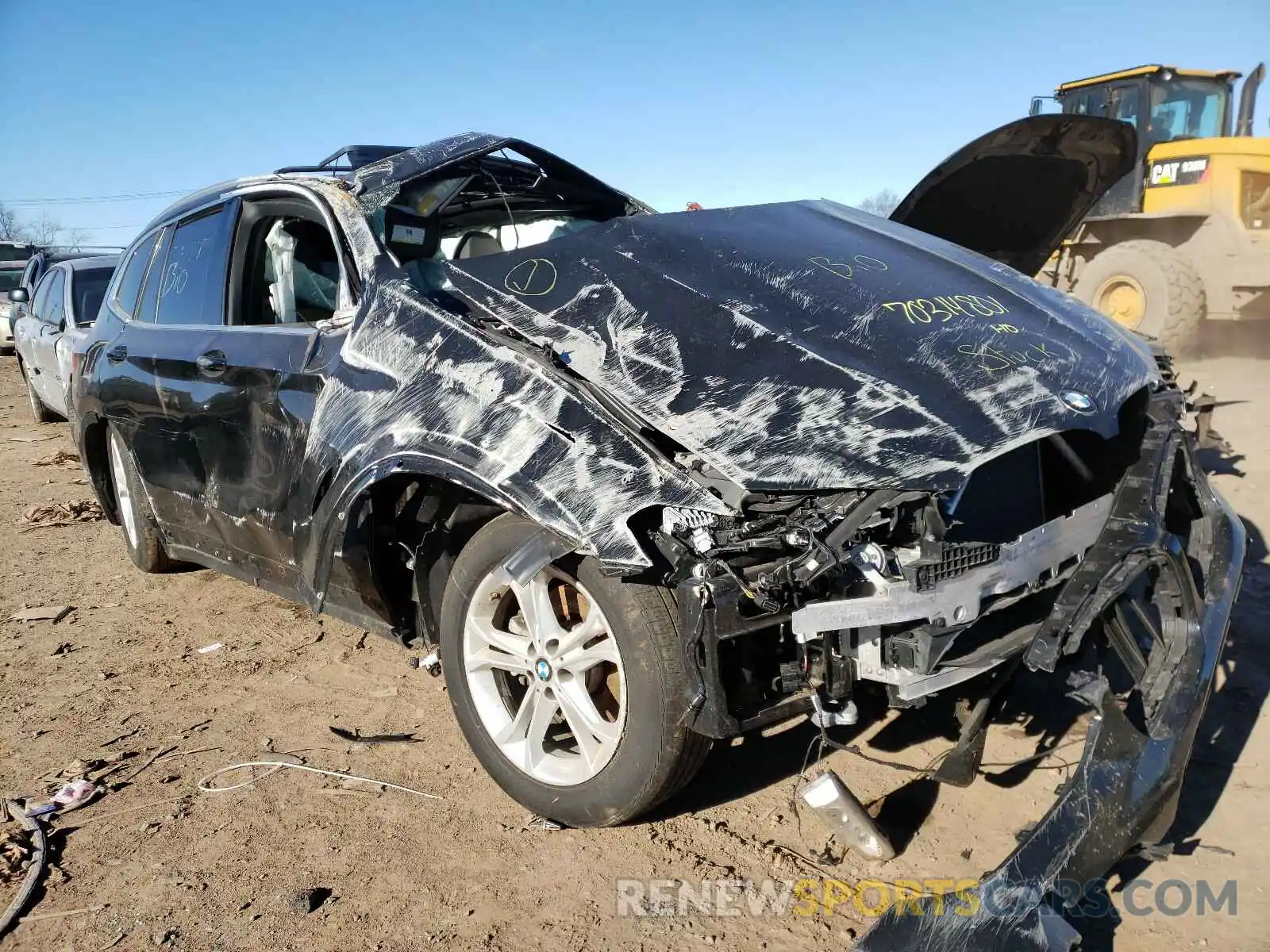 1 Фотография поврежденного автомобиля 5UXTR9C53KLE18294 BMW X3 2019