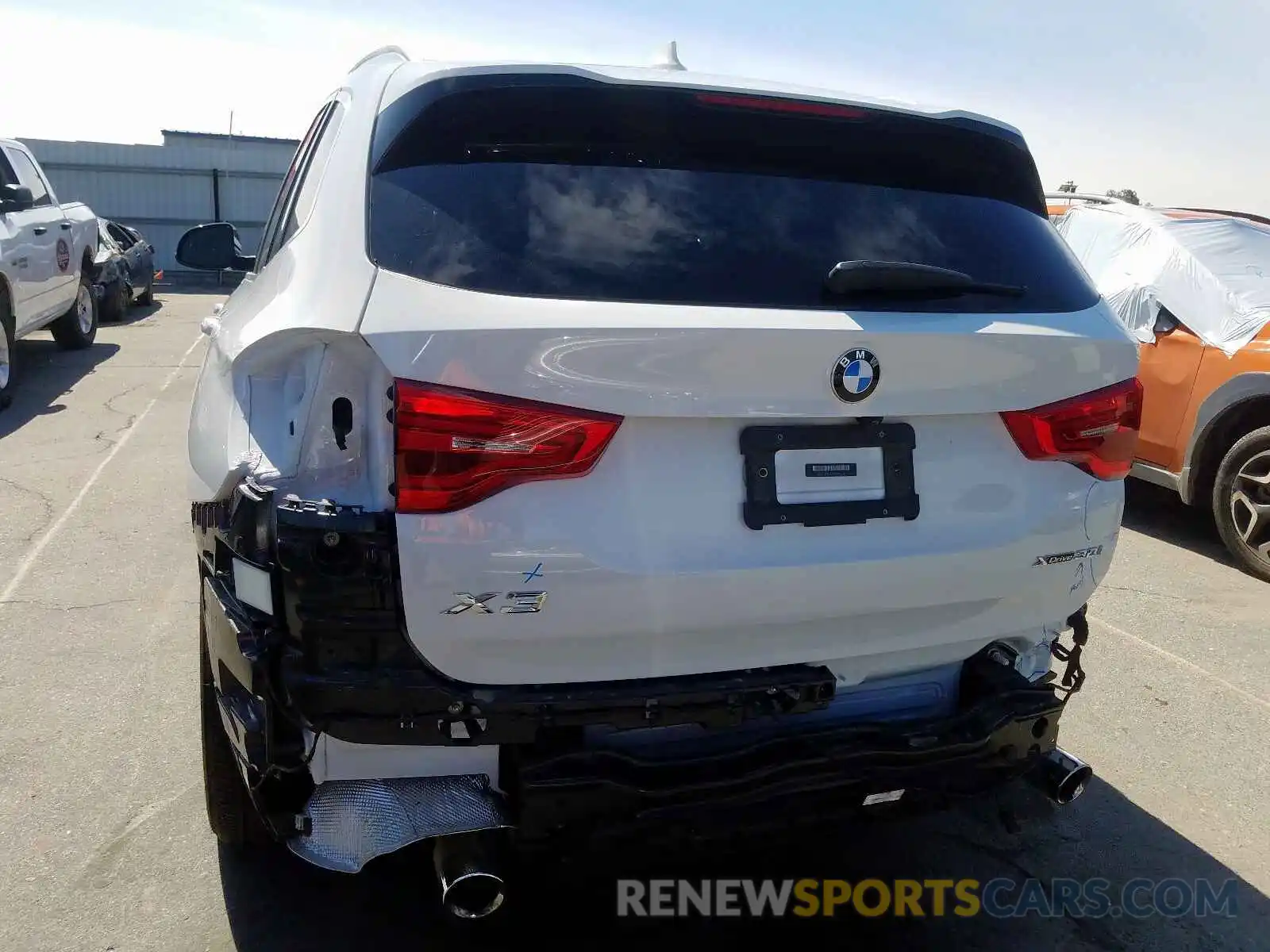 9 Photograph of a damaged car 5UXTR9C53KLP90604 BMW X3 2019