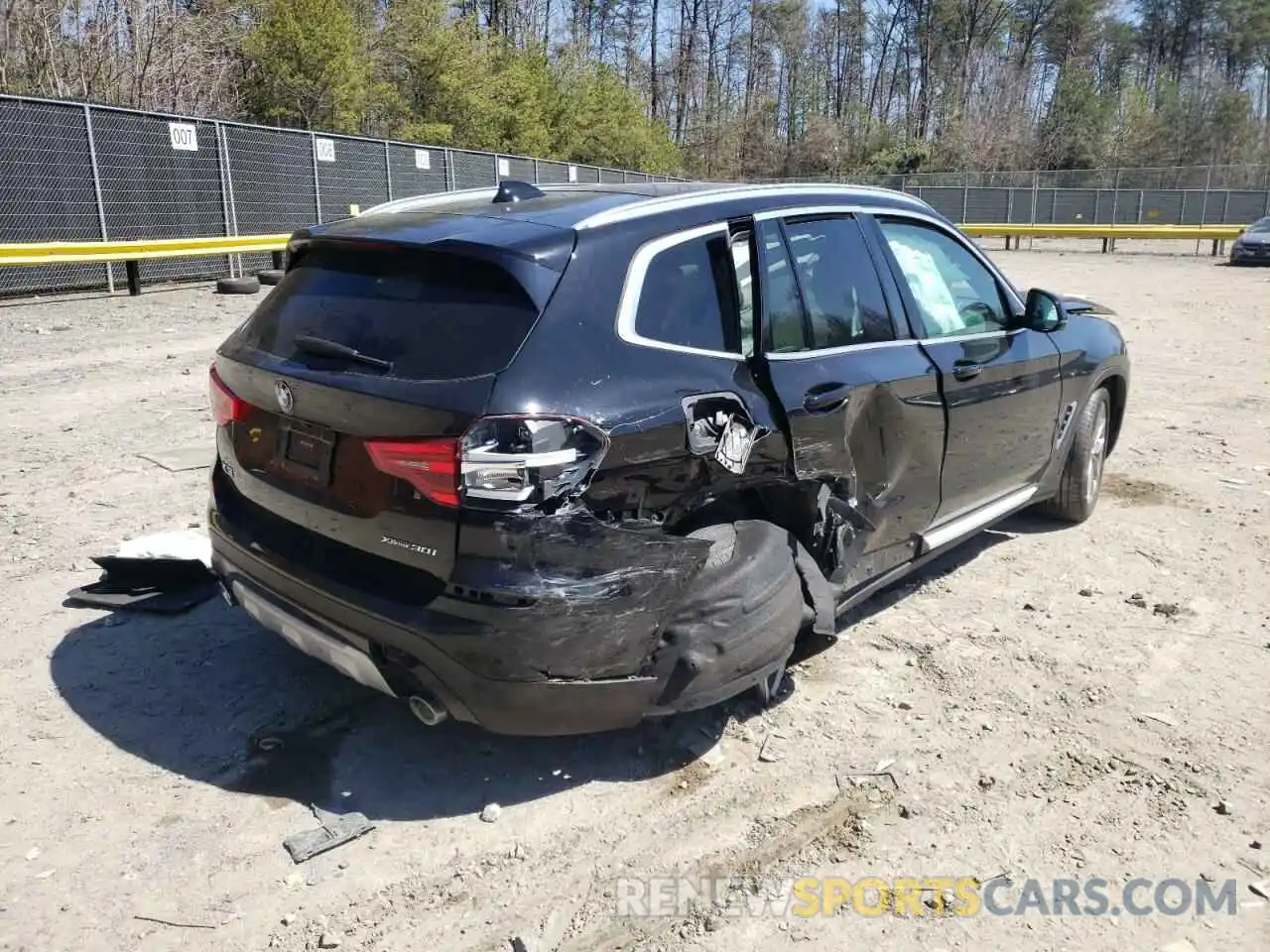 4 Photograph of a damaged car 5UXTR9C53KLP93583 BMW X3 2019