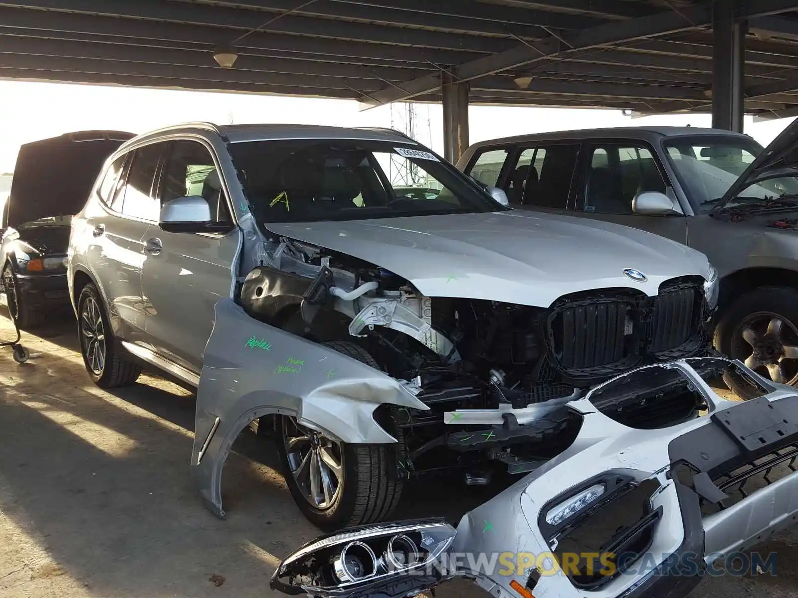 1 Photograph of a damaged car 5UXTR9C53KLP97195 BMW X3 2019