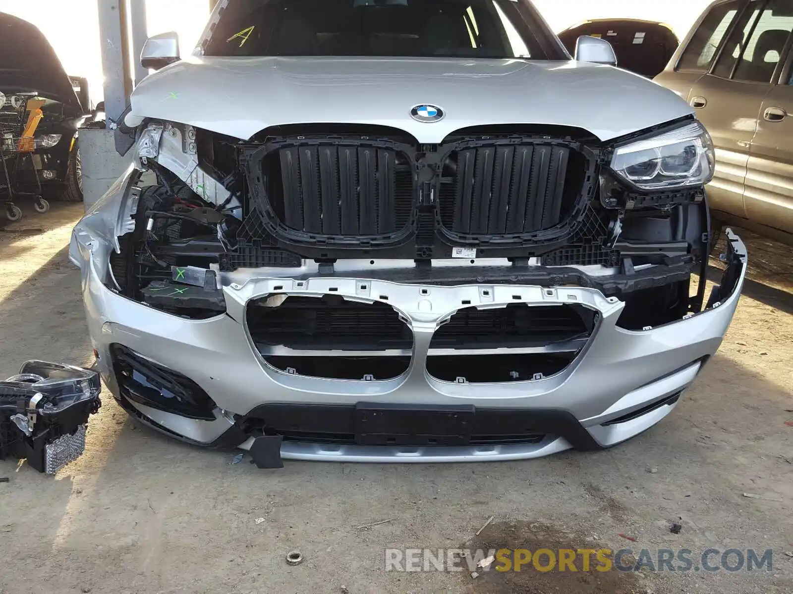 9 Photograph of a damaged car 5UXTR9C53KLP97195 BMW X3 2019