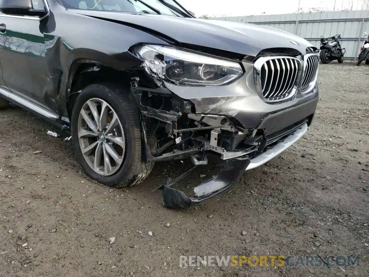 9 Photograph of a damaged car 5UXTR9C53KLR10739 BMW X3 2019