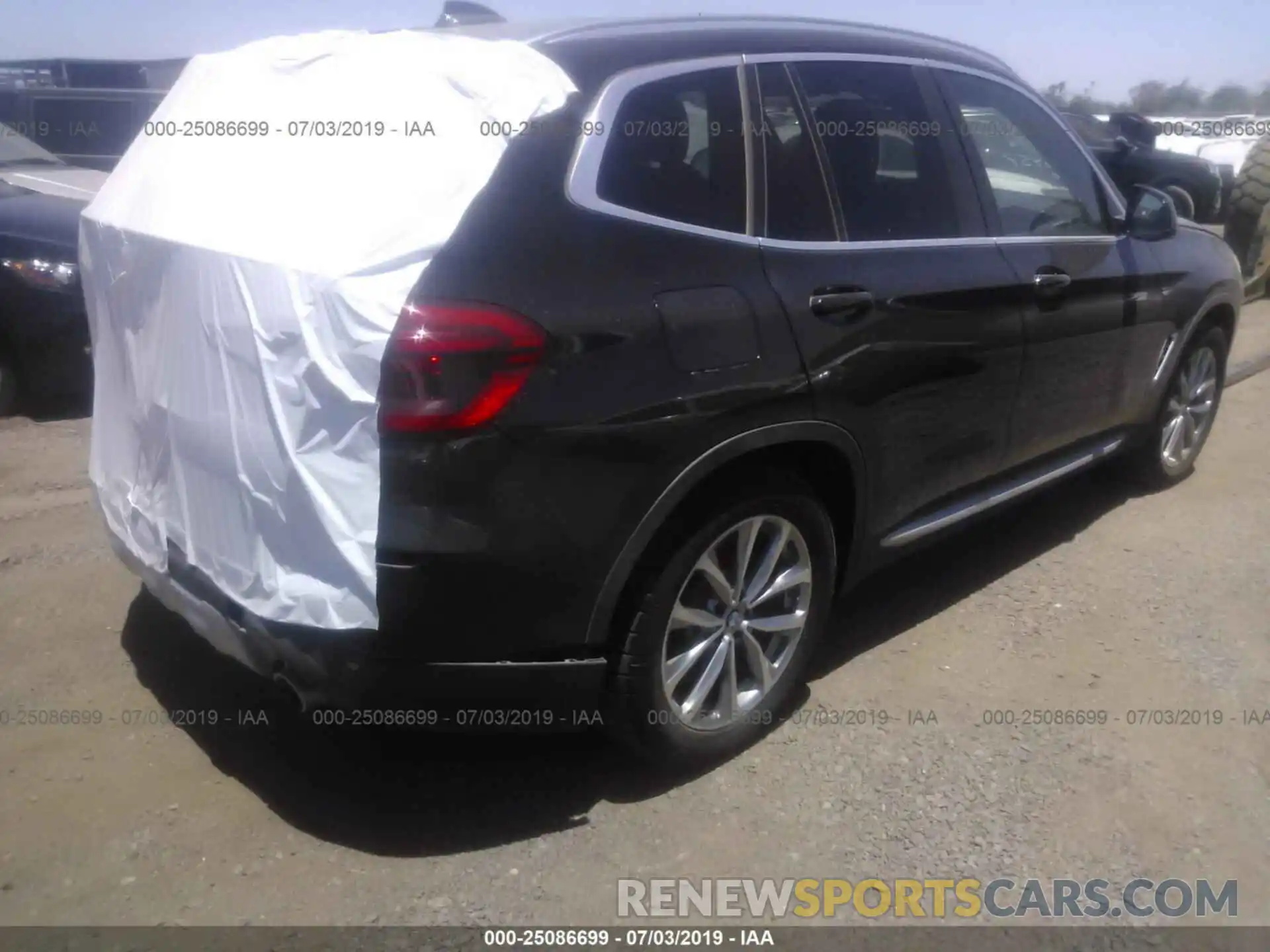 4 Photograph of a damaged car 5UXTR9C54KLD91333 BMW X3 2019