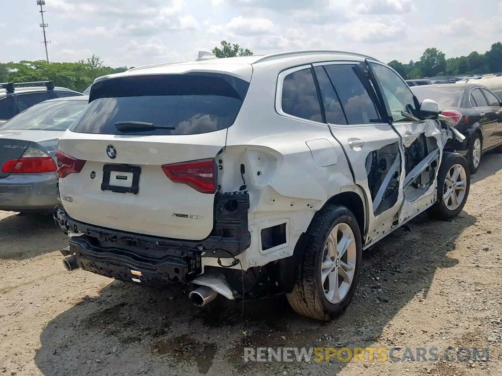 4 Фотография поврежденного автомобиля 5UXTR9C54KLD93082 BMW X3 2019