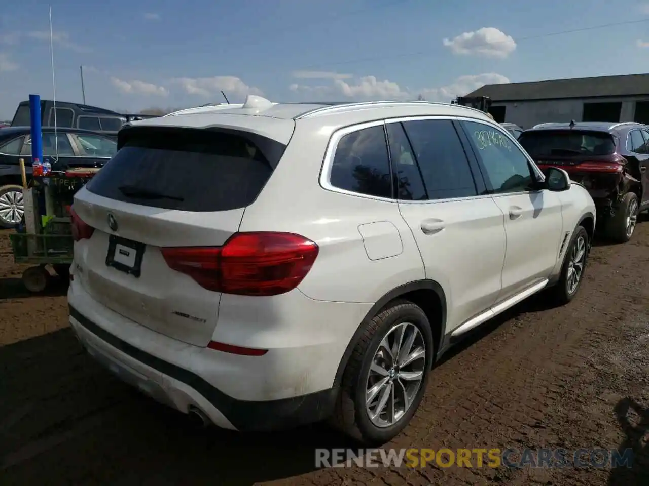 4 Фотография поврежденного автомобиля 5UXTR9C54KLE17414 BMW X3 2019