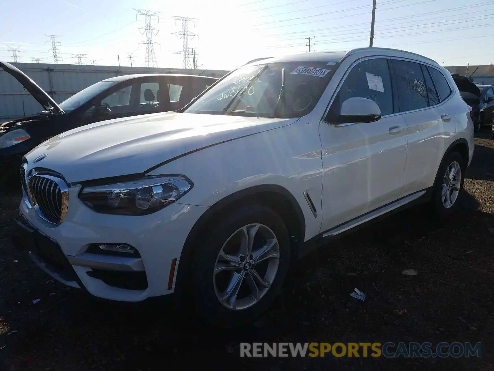 2 Фотография поврежденного автомобиля 5UXTR9C54KLE17977 BMW X3 2019