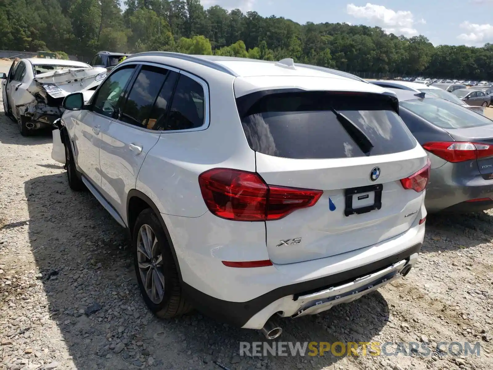 3 Photograph of a damaged car 5UXTR9C54KLE20541 BMW X3 2019