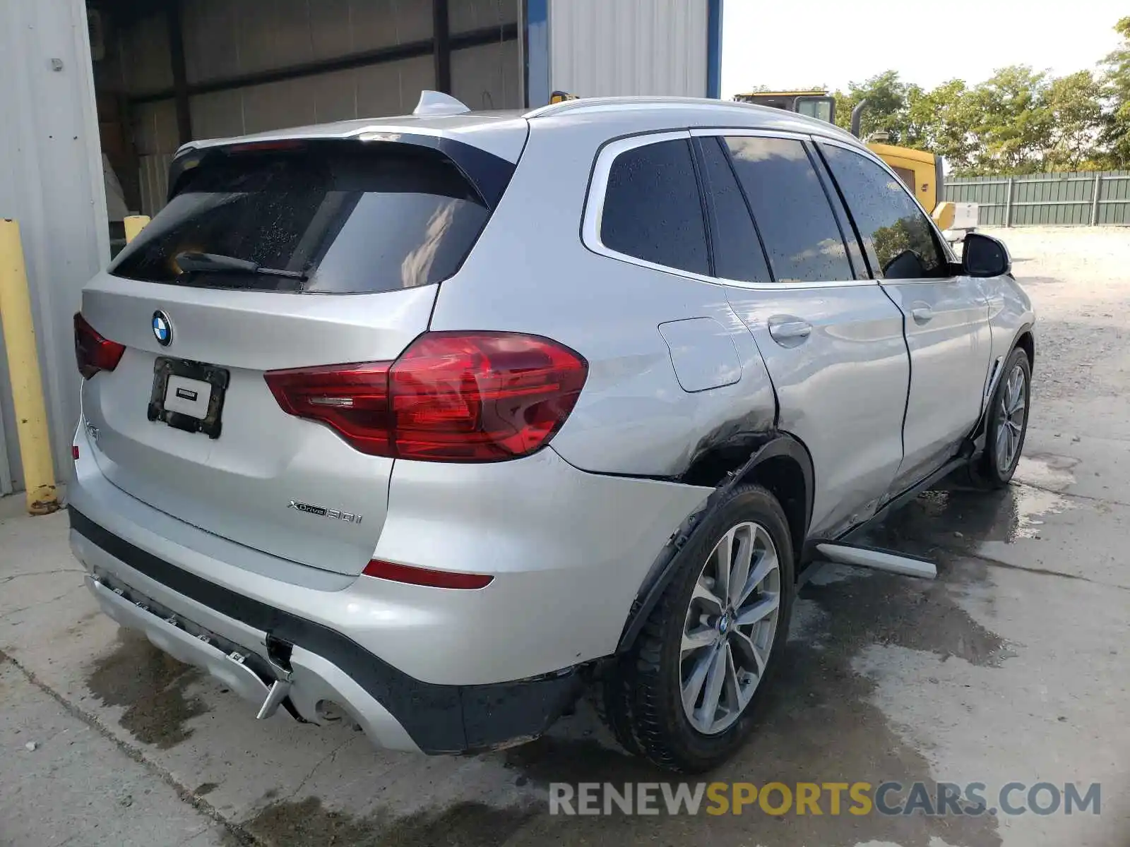 4 Photograph of a damaged car 5UXTR9C54KLP77117 BMW X3 2019