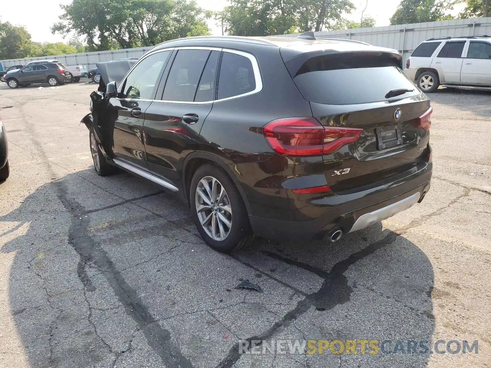 3 Photograph of a damaged car 5UXTR9C54KLP77666 BMW X3 2019