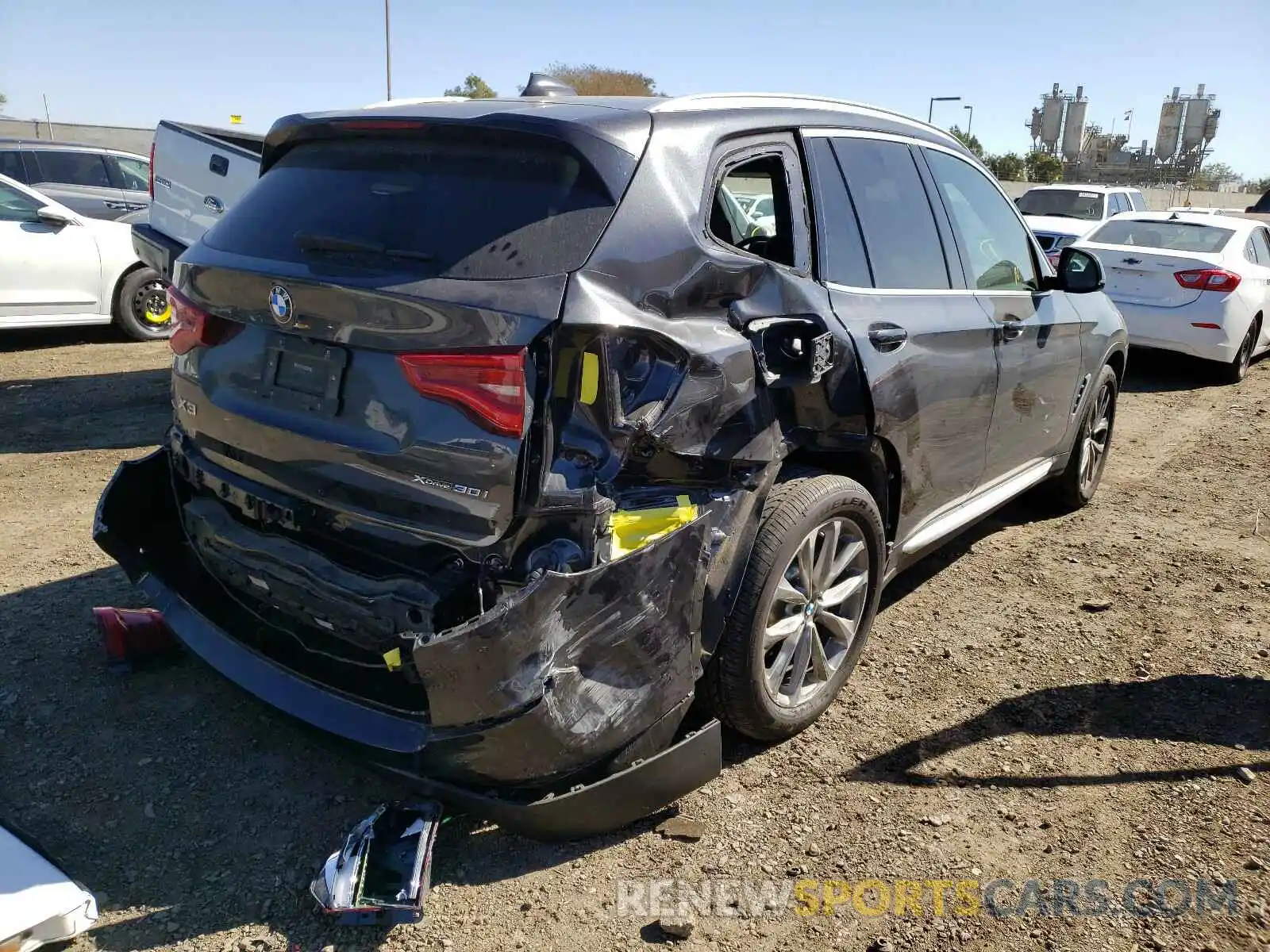 4 Photograph of a damaged car 5UXTR9C54KLP81460 BMW X3 2019