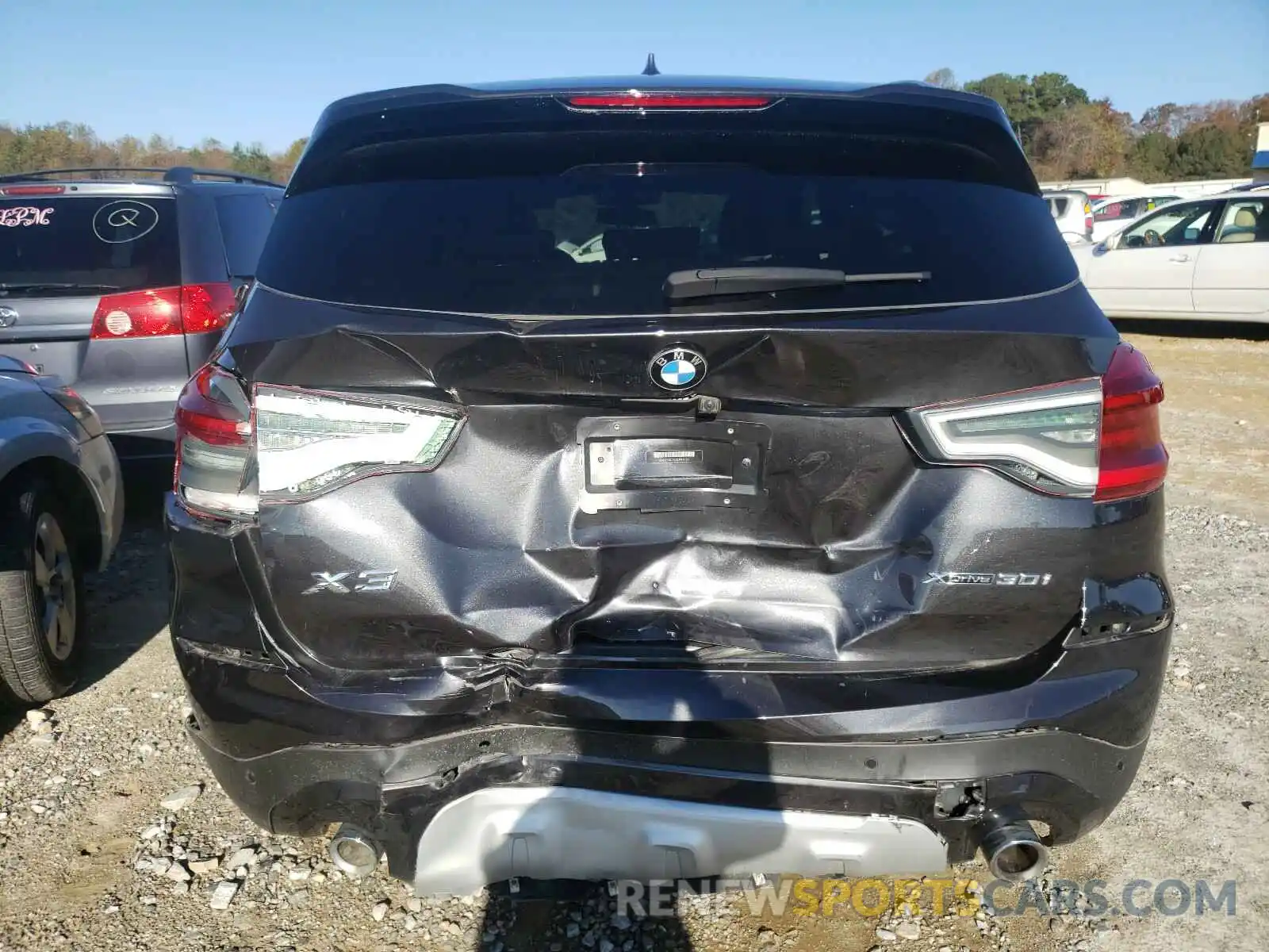 9 Photograph of a damaged car 5UXTR9C54KLP84536 BMW X3 2019