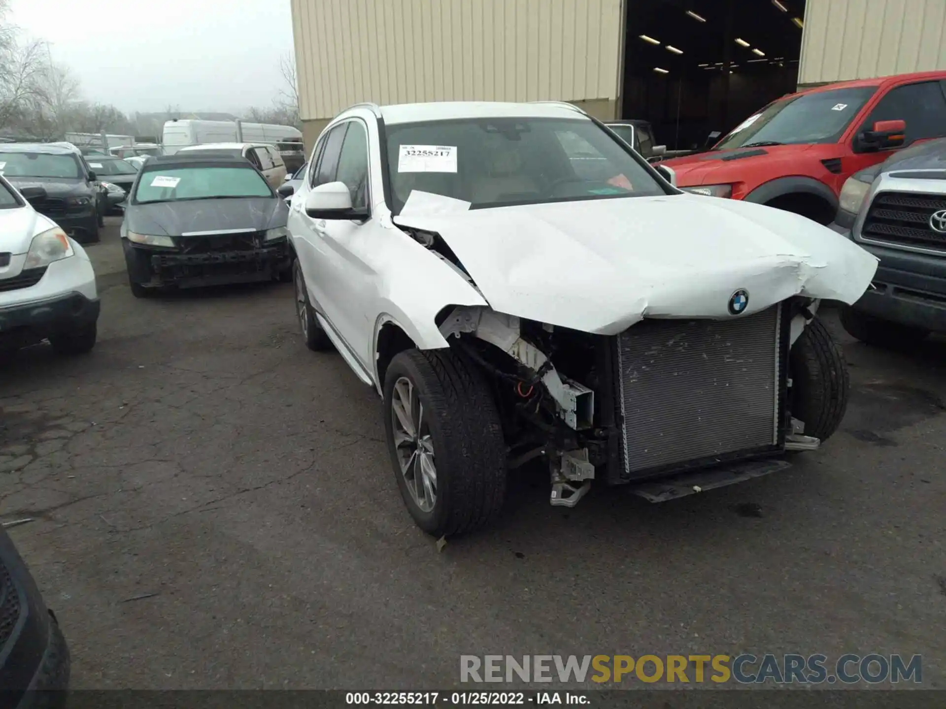 1 Photograph of a damaged car 5UXTR9C54KLP90174 BMW X3 2019