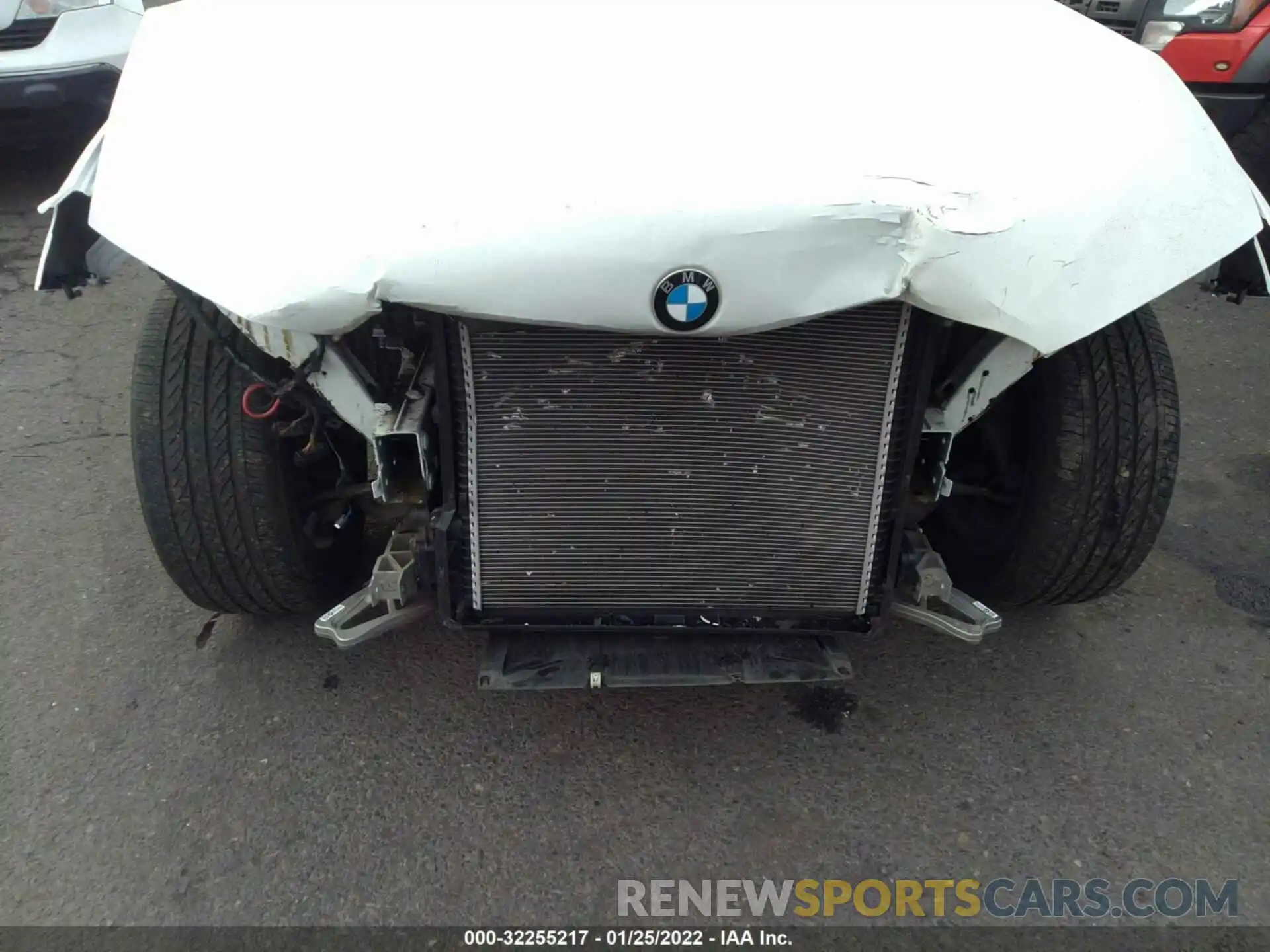 6 Photograph of a damaged car 5UXTR9C54KLP90174 BMW X3 2019