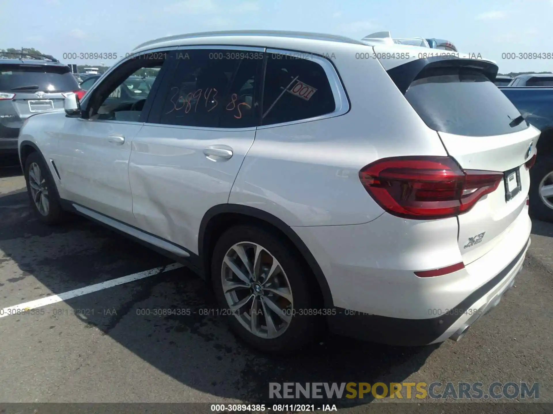 3 Photograph of a damaged car 5UXTR9C54KLP91275 BMW X3 2019