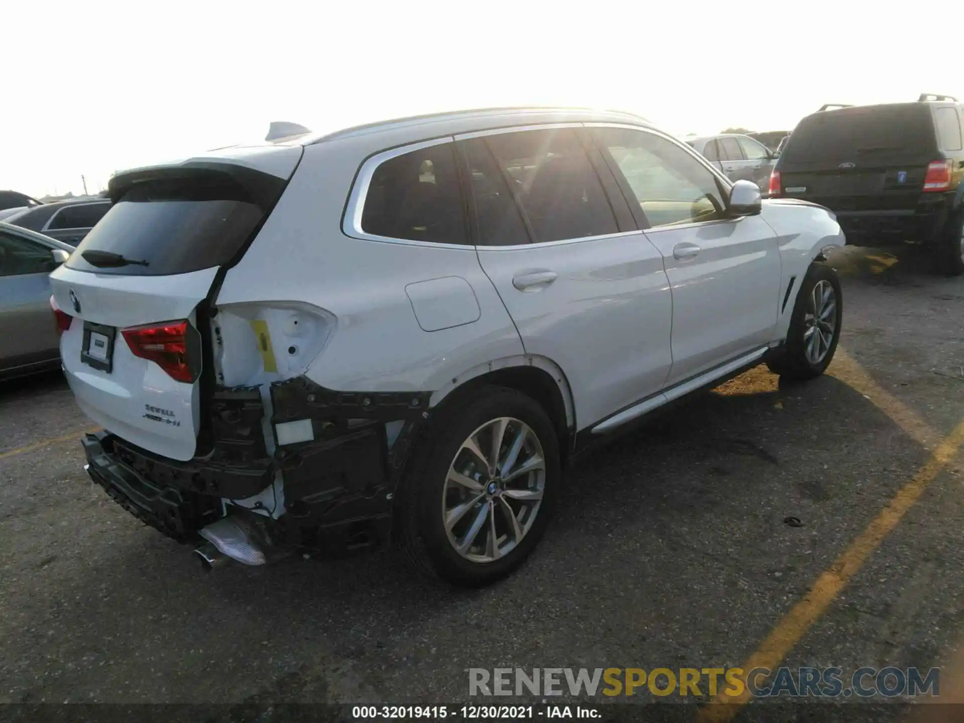 4 Photograph of a damaged car 5UXTR9C54KLP91891 BMW X3 2019