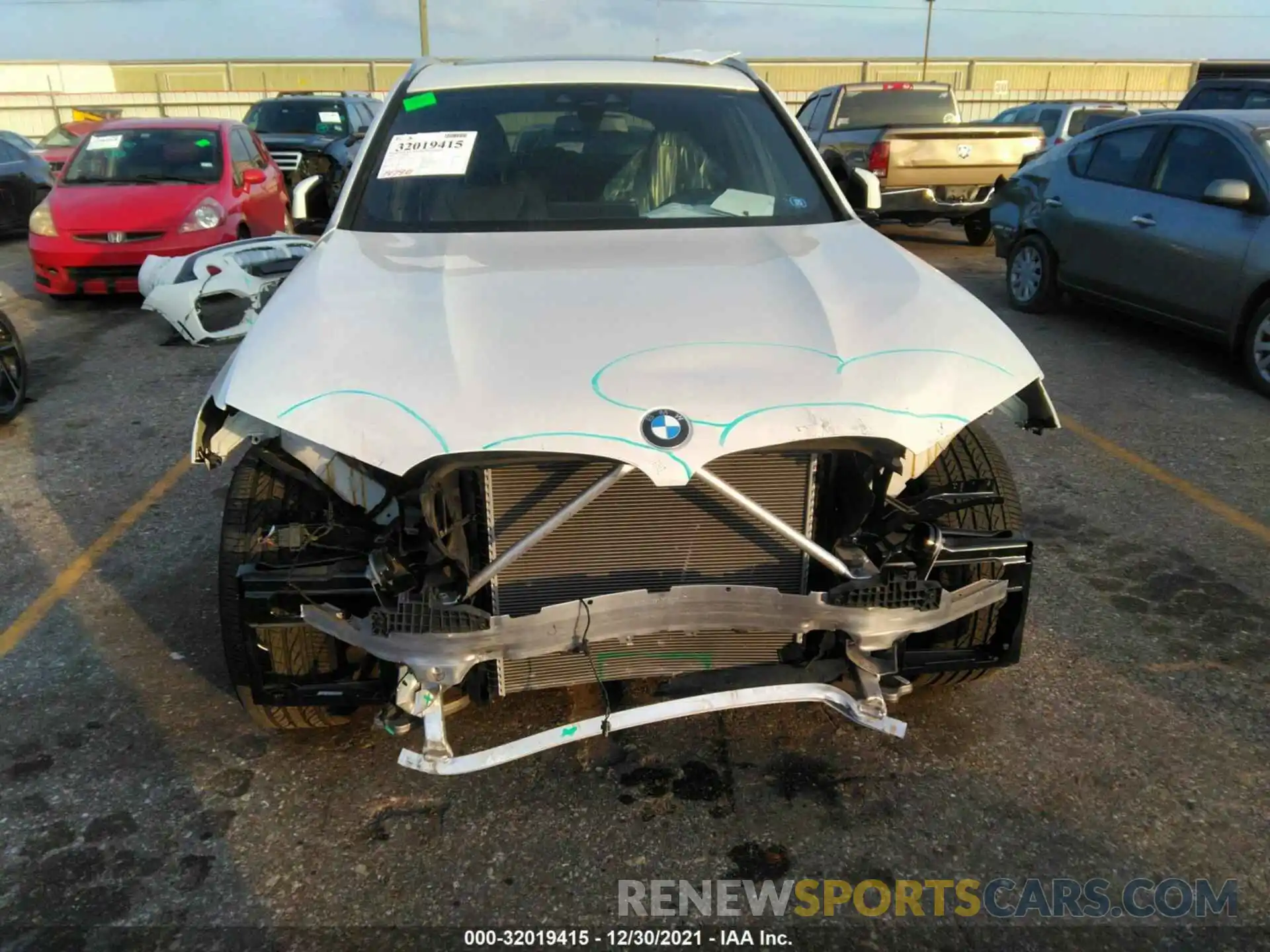 6 Photograph of a damaged car 5UXTR9C54KLP91891 BMW X3 2019