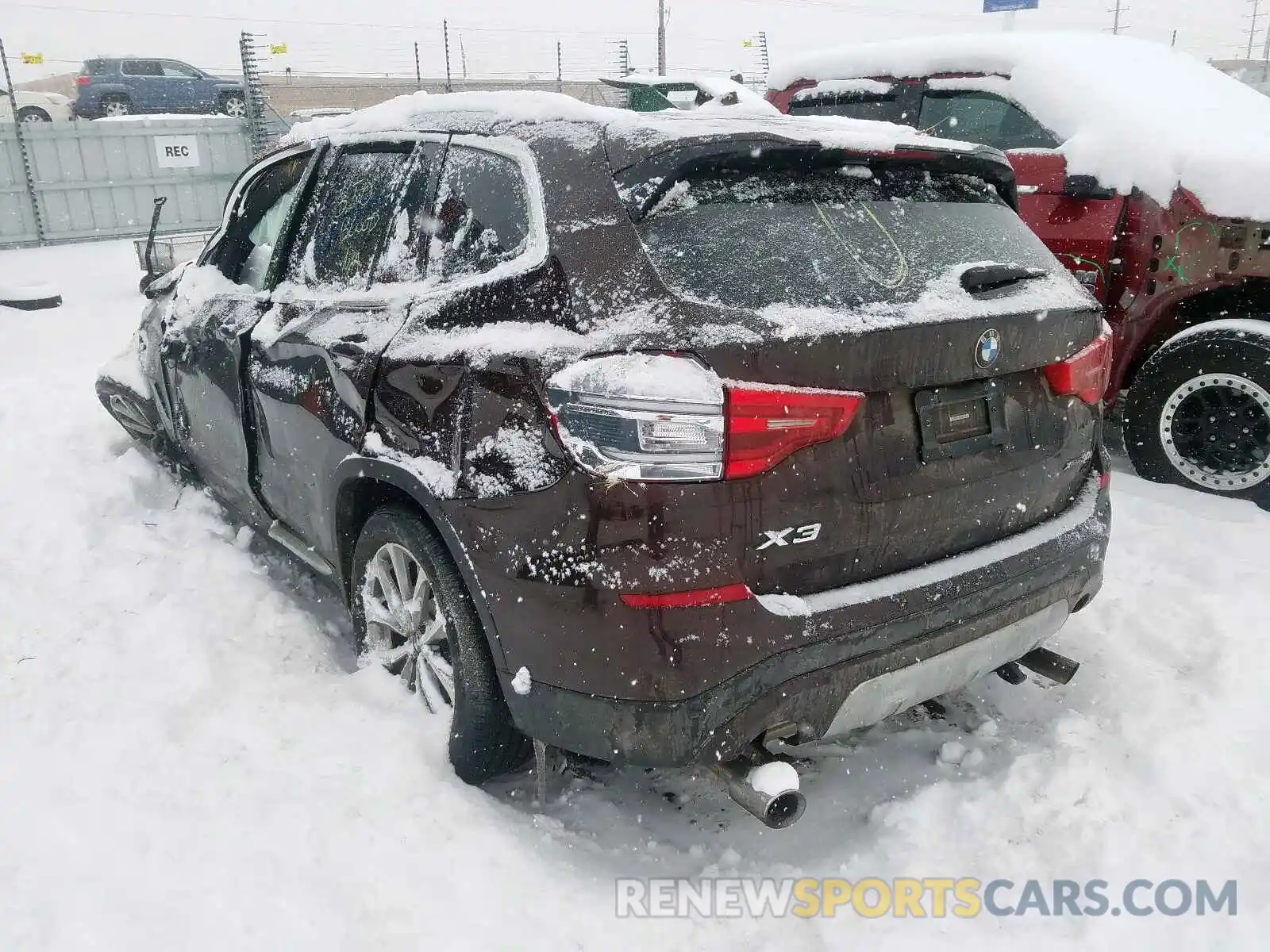 3 Photograph of a damaged car 5UXTR9C54KLP93432 BMW X3 2019