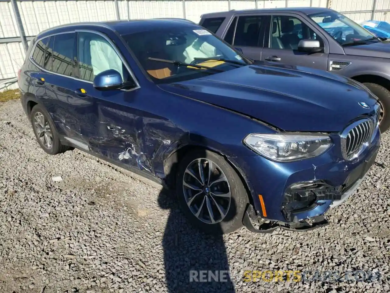 1 Фотография поврежденного автомобиля 5UXTR9C54KLR03346 BMW X3 2019