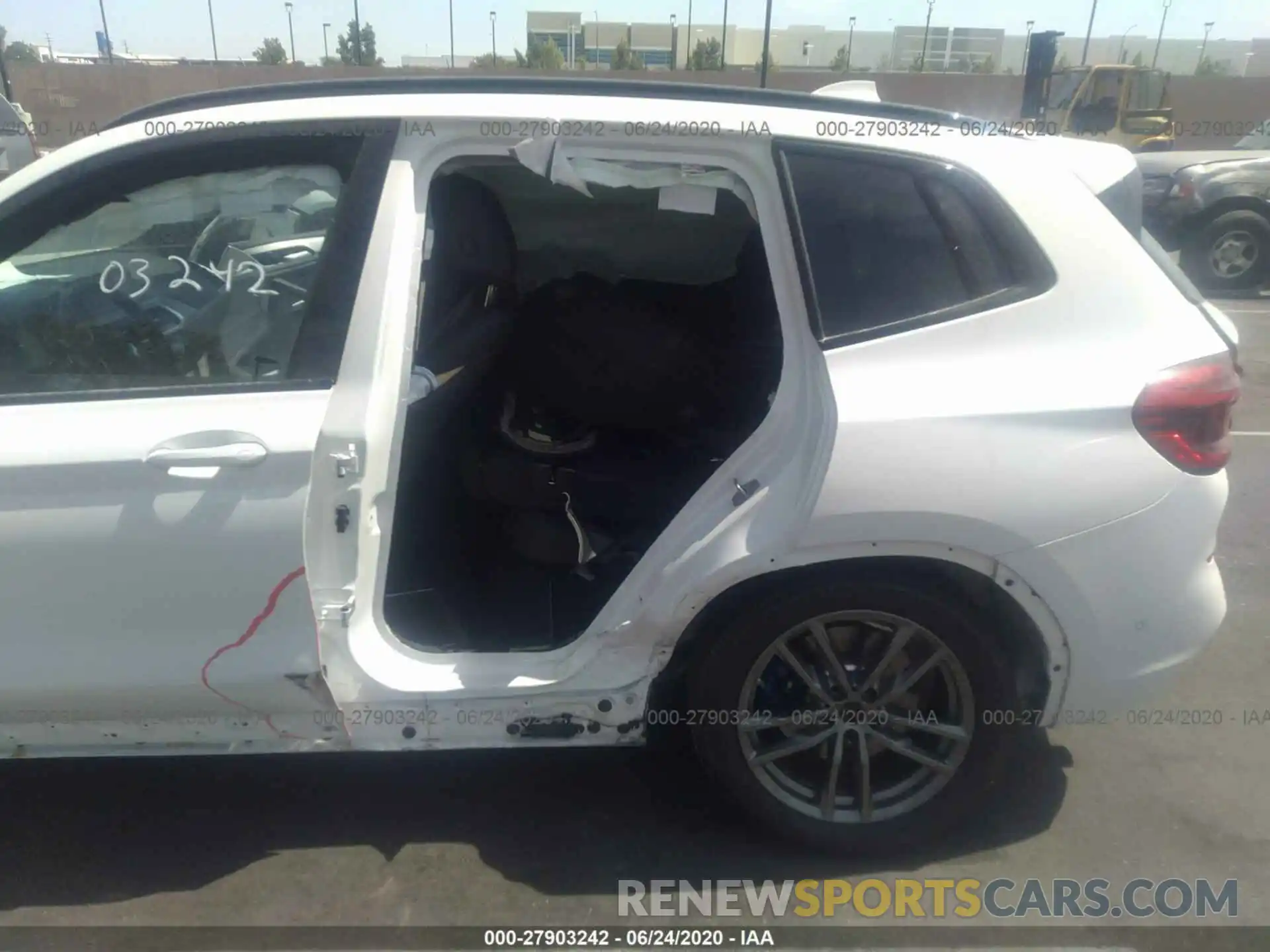 6 Photograph of a damaged car 5UXTR9C54KLR07381 BMW X3 2019