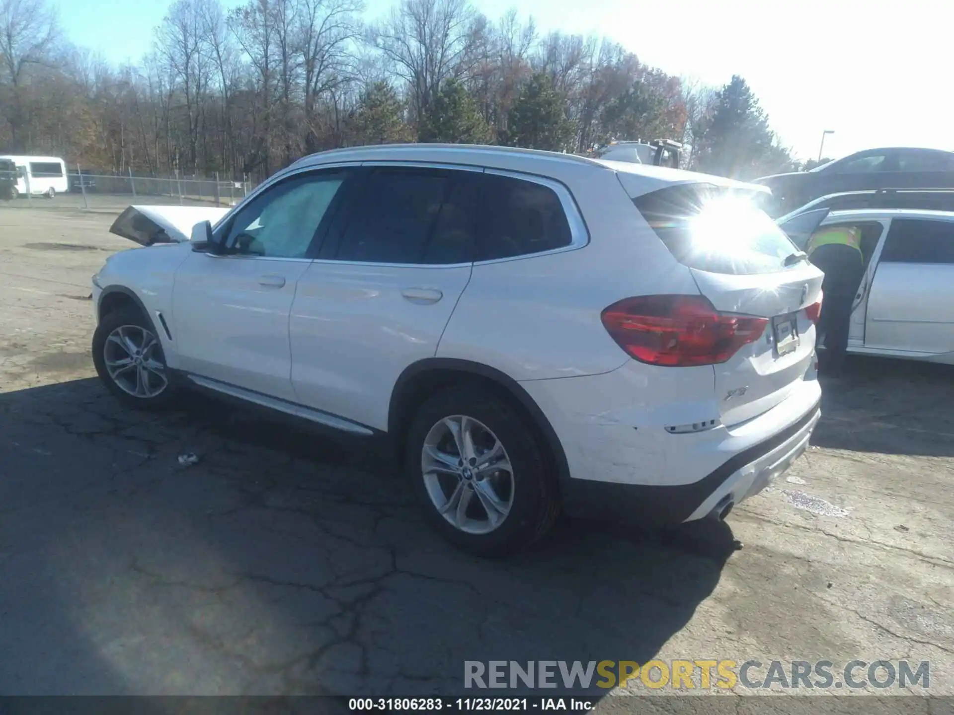 3 Photograph of a damaged car 5UXTR9C55KLD94919 BMW X3 2019