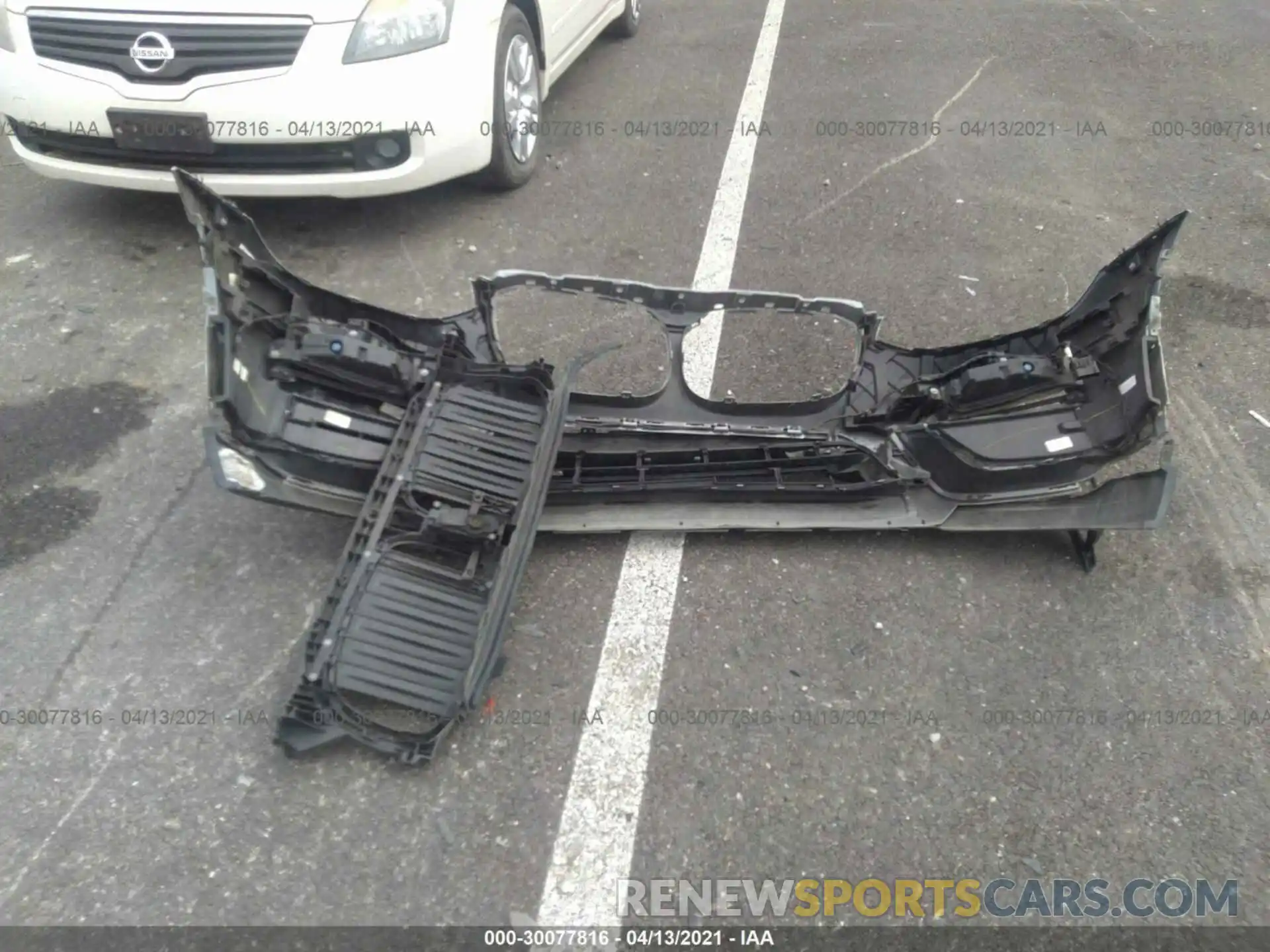 12 Photograph of a damaged car 5UXTR9C55KLD95715 BMW X3 2019