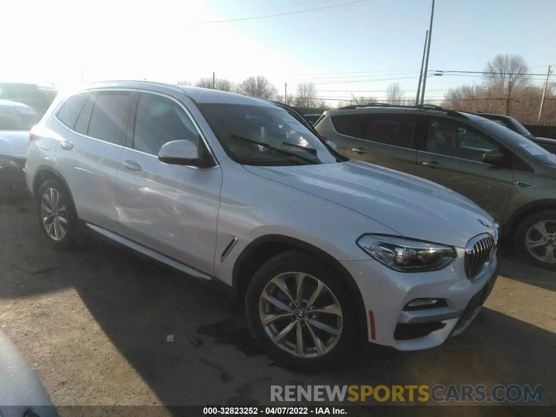 1 Photograph of a damaged car 5UXTR9C55KLD96847 BMW X3 2019