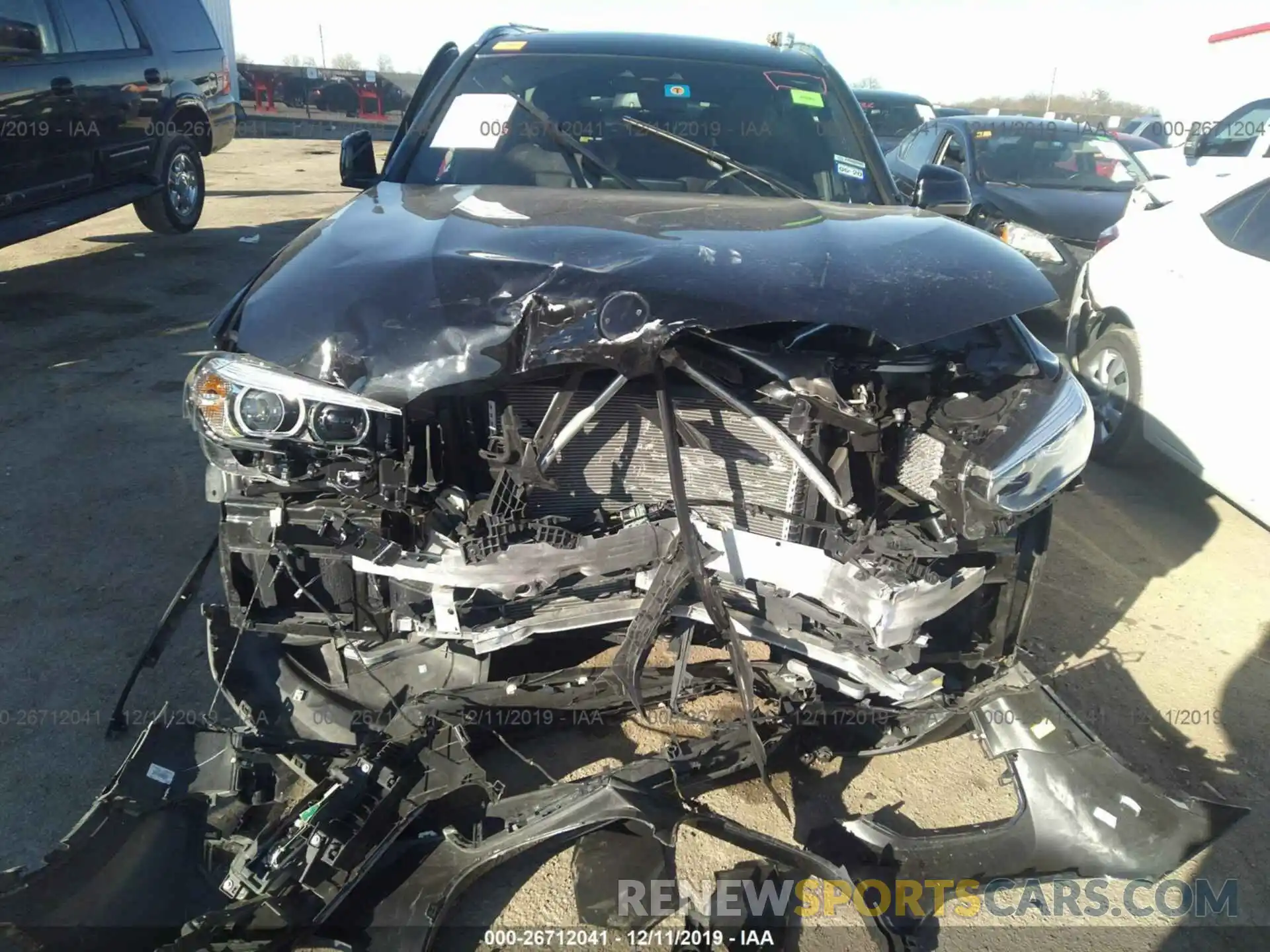 6 Photograph of a damaged car 5UXTR9C55KLE13601 BMW X3 2019