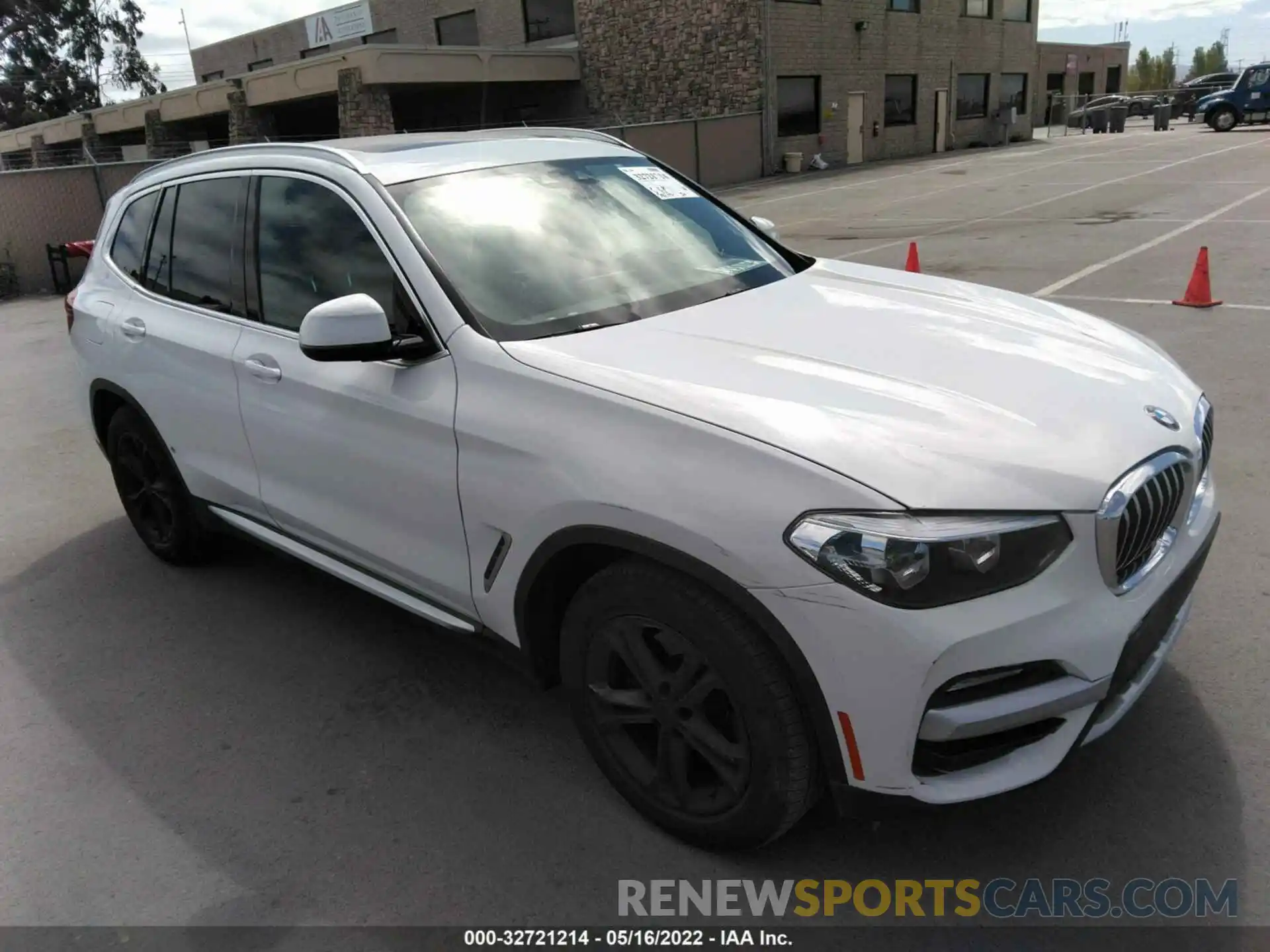 1 Photograph of a damaged car 5UXTR9C55KLE16966 BMW X3 2019