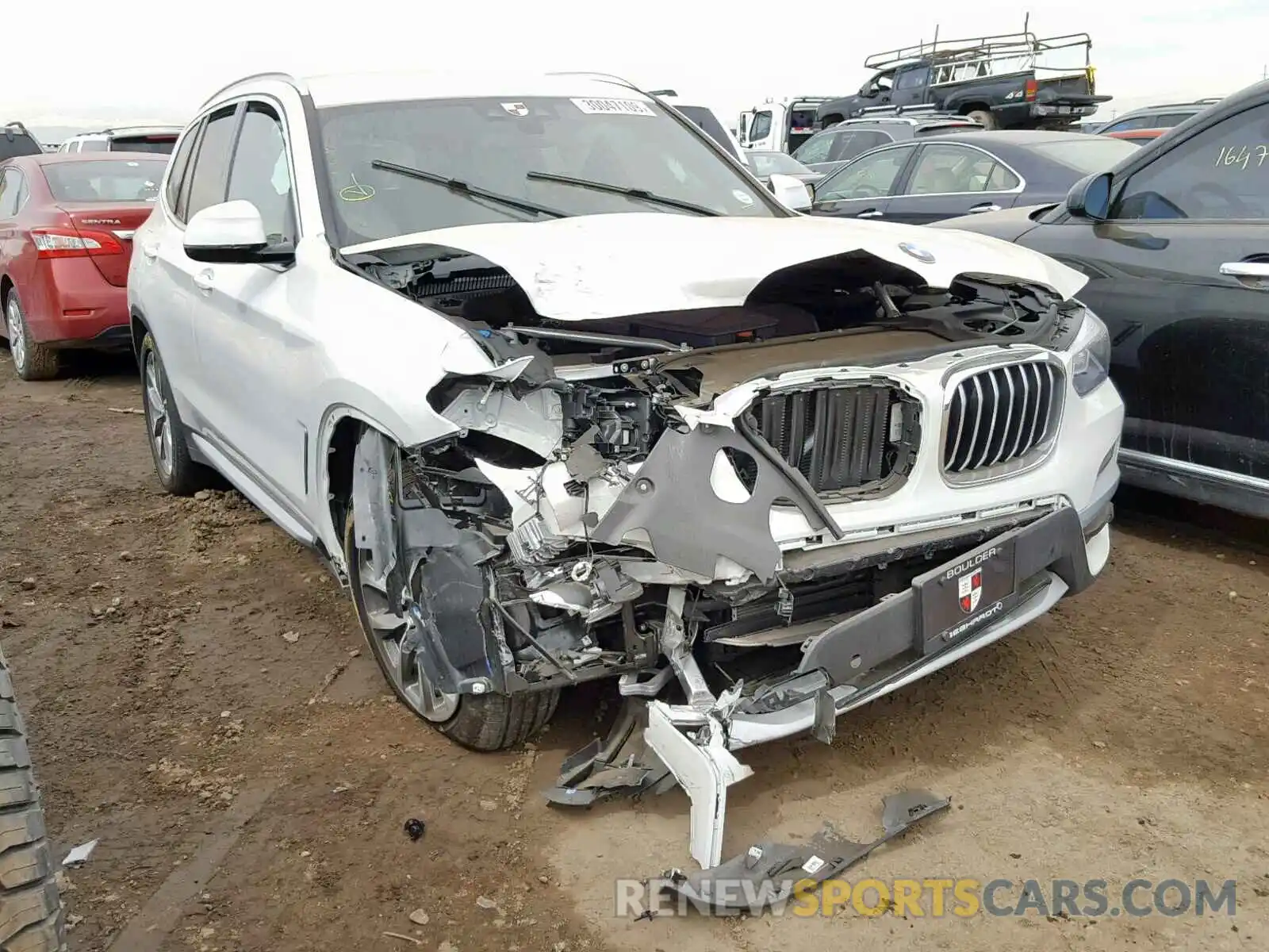 1 Фотография поврежденного автомобиля 5UXTR9C55KLE18457 BMW X3 2019