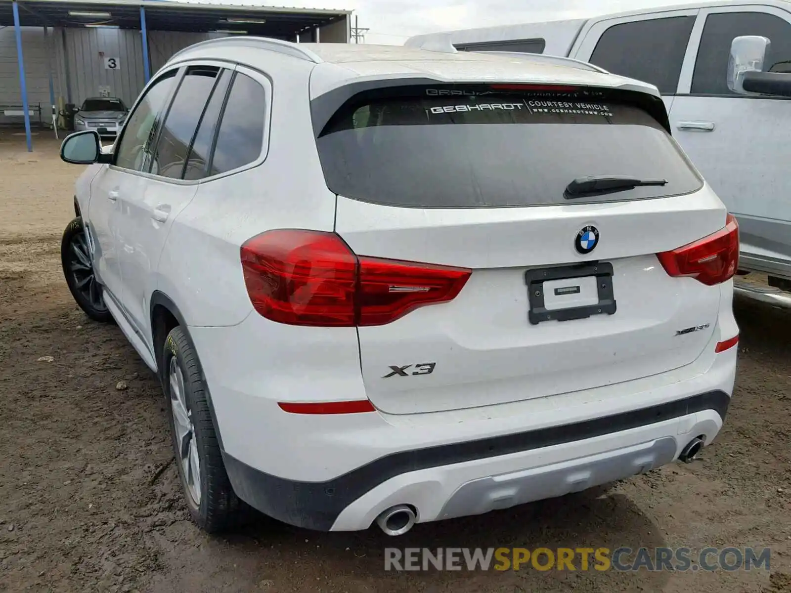 3 Photograph of a damaged car 5UXTR9C55KLE18457 BMW X3 2019