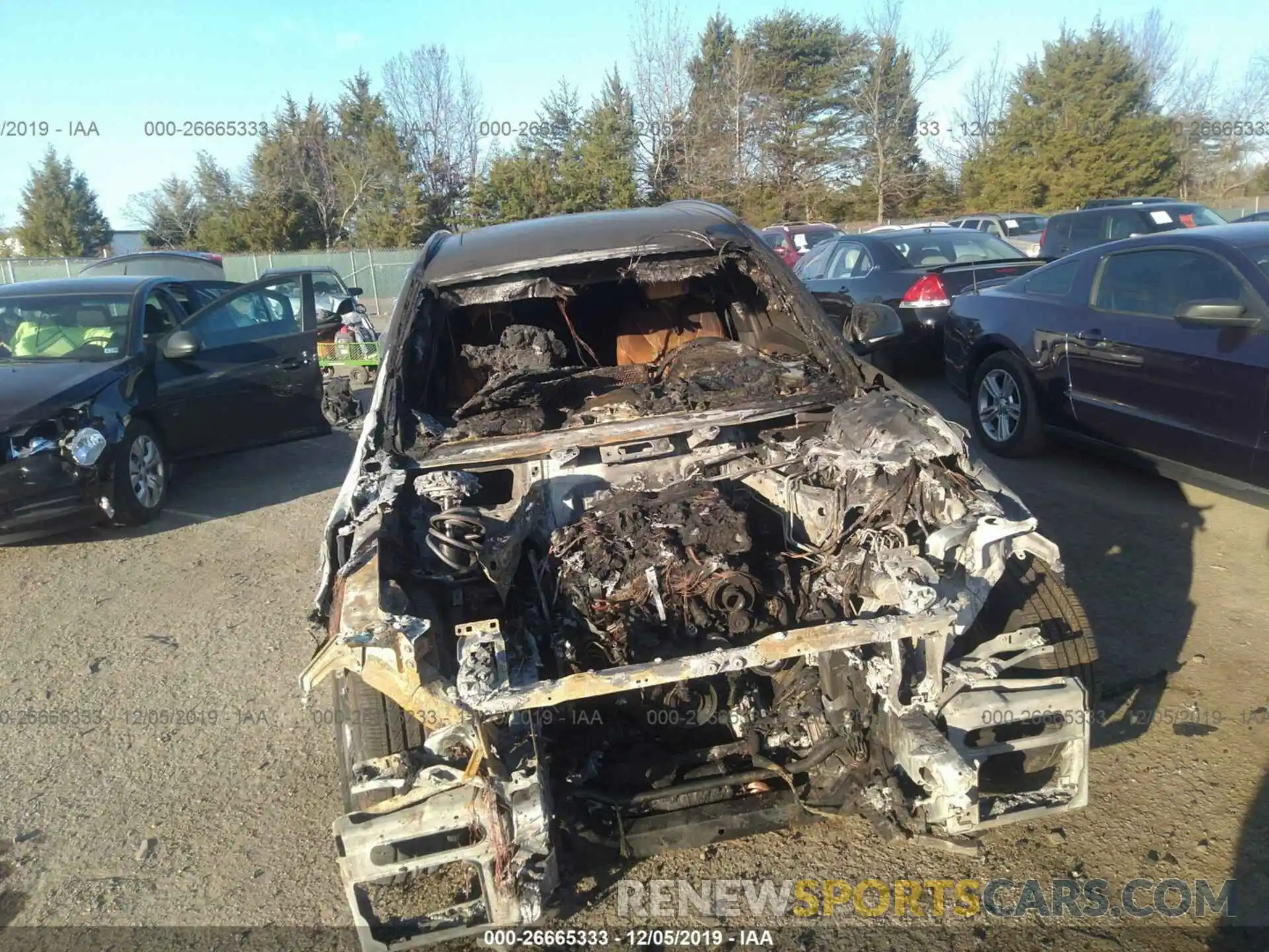 6 Photograph of a damaged car 5UXTR9C55KLE20631 BMW X3 2019