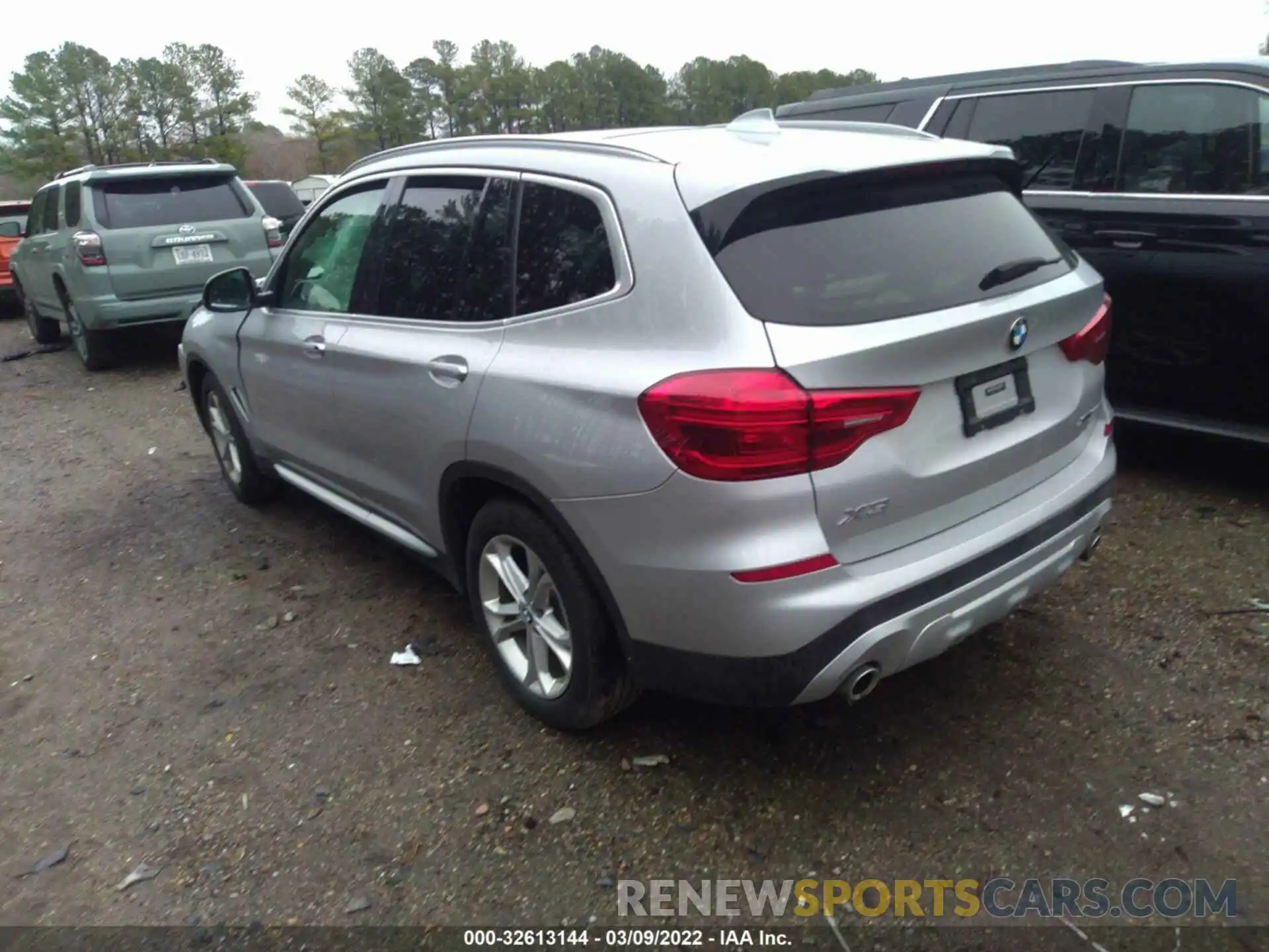 3 Photograph of a damaged car 5UXTR9C55KLP91155 BMW X3 2019