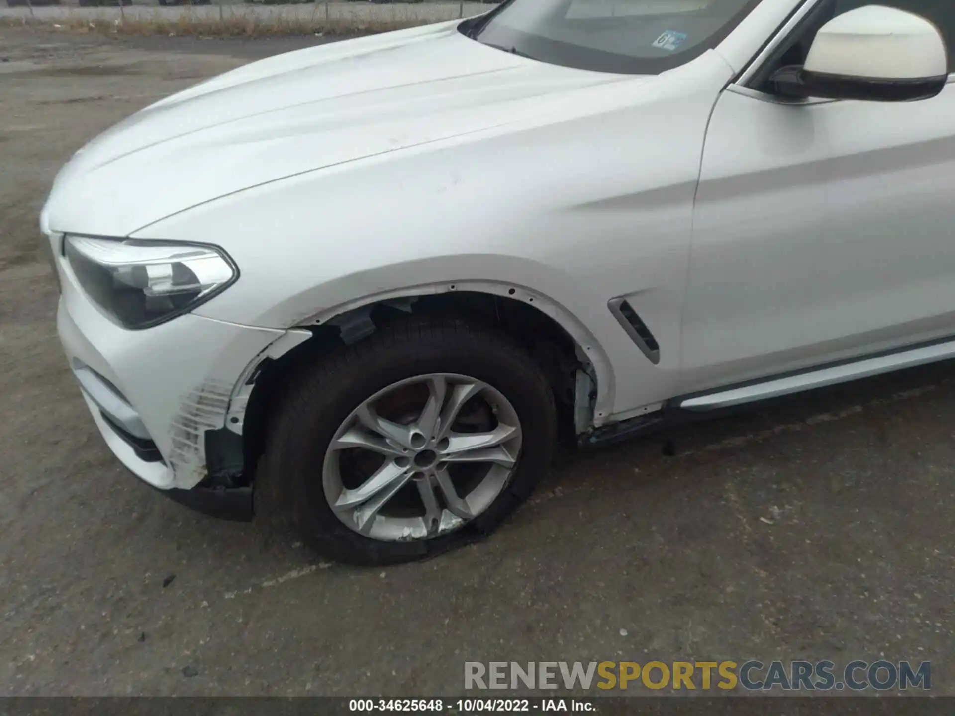 6 Photograph of a damaged car 5UXTR9C55KLP95707 BMW X3 2019