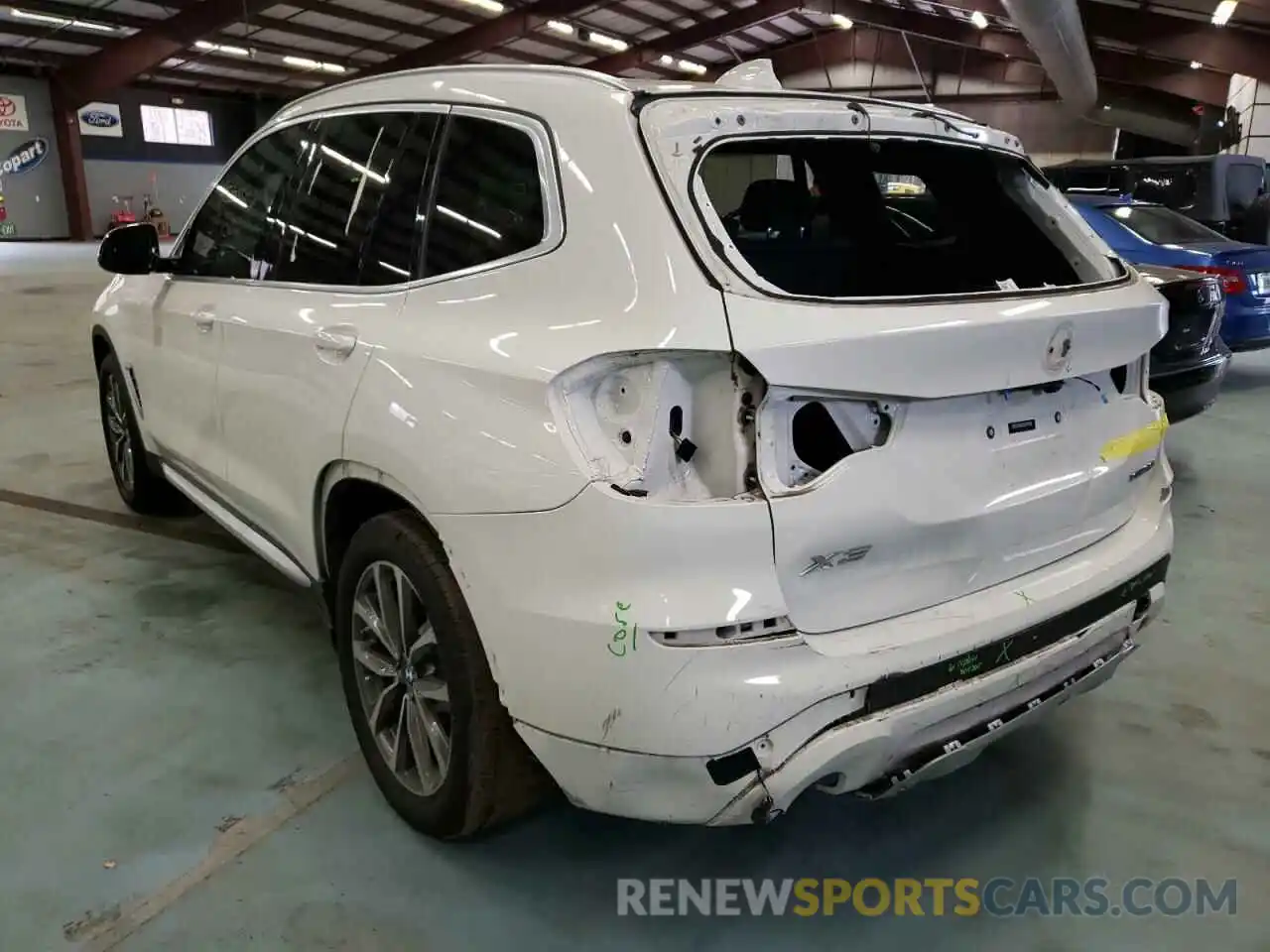 3 Photograph of a damaged car 5UXTR9C55KLP96467 BMW X3 2019