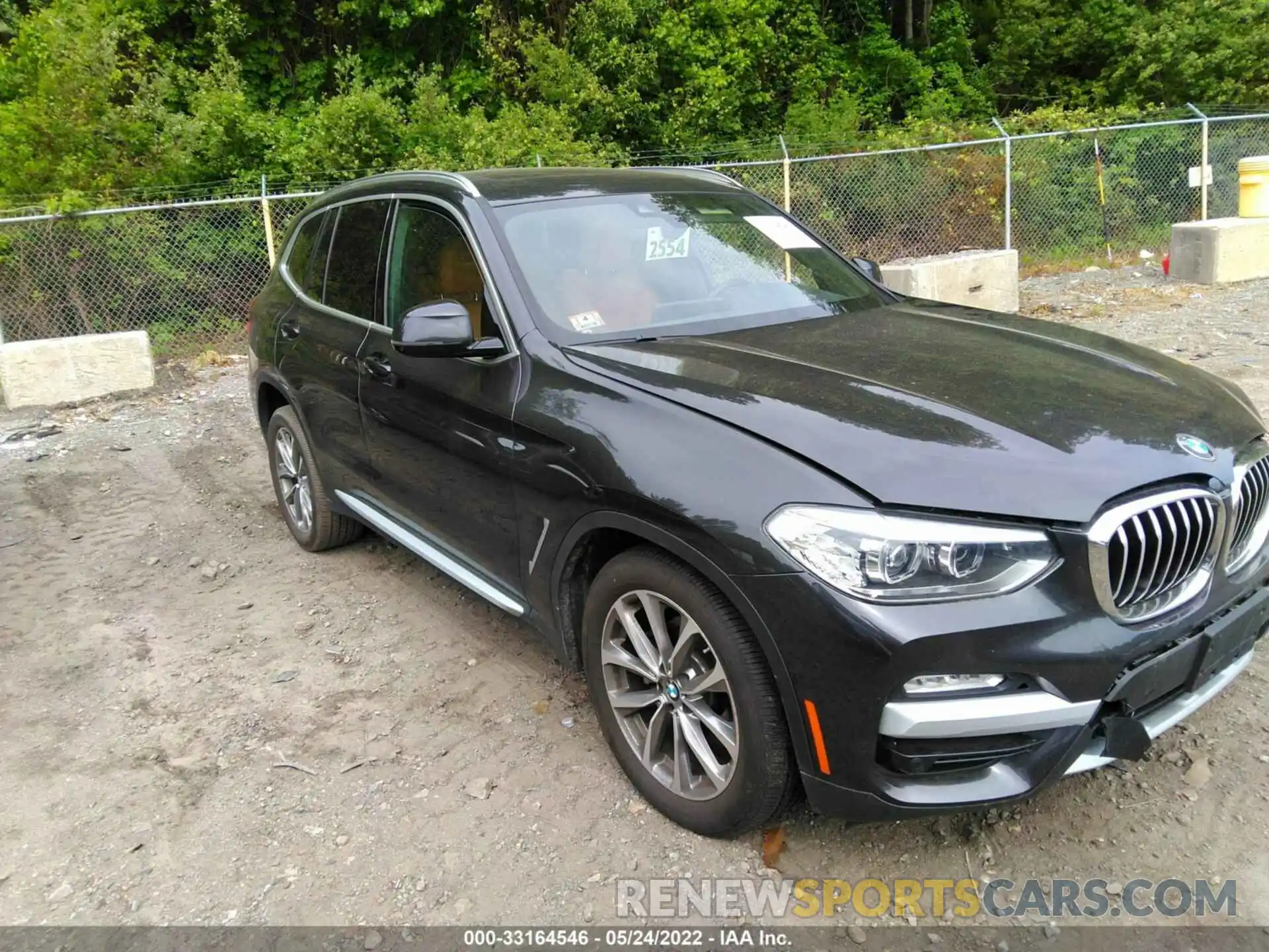 1 Photograph of a damaged car 5UXTR9C55KLR07003 BMW X3 2019