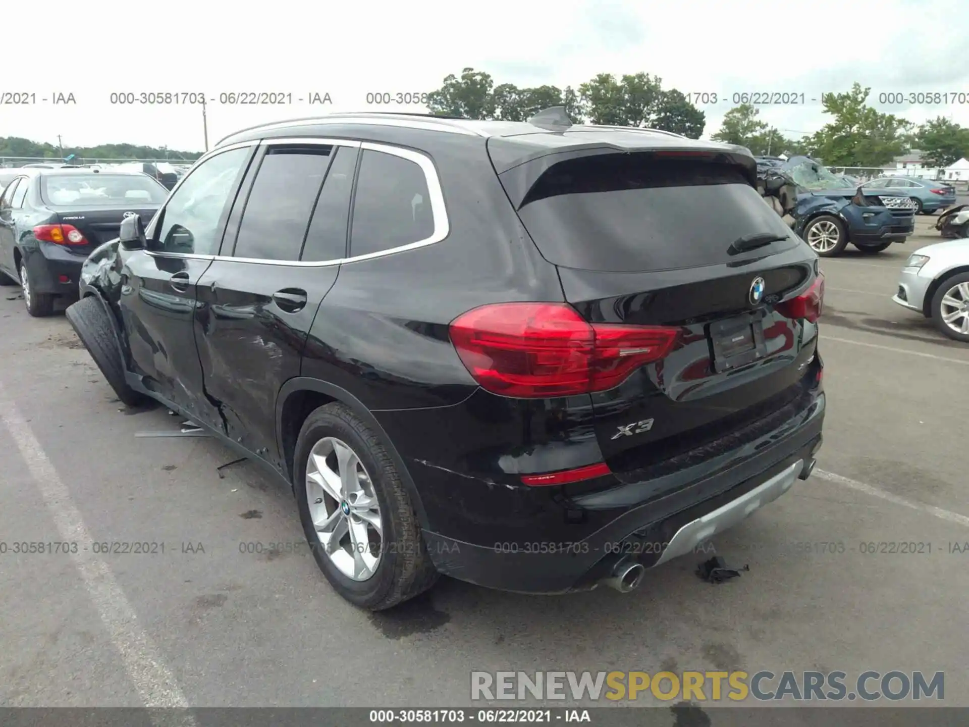 3 Photograph of a damaged car 5UXTR9C56KLD90958 BMW X3 2019