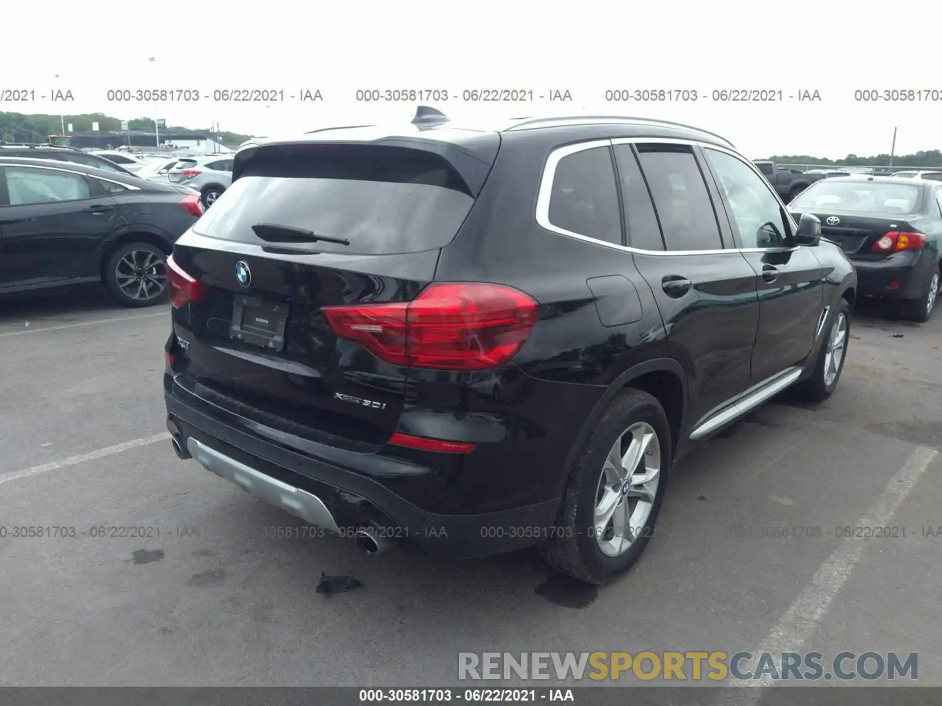 4 Photograph of a damaged car 5UXTR9C56KLD90958 BMW X3 2019