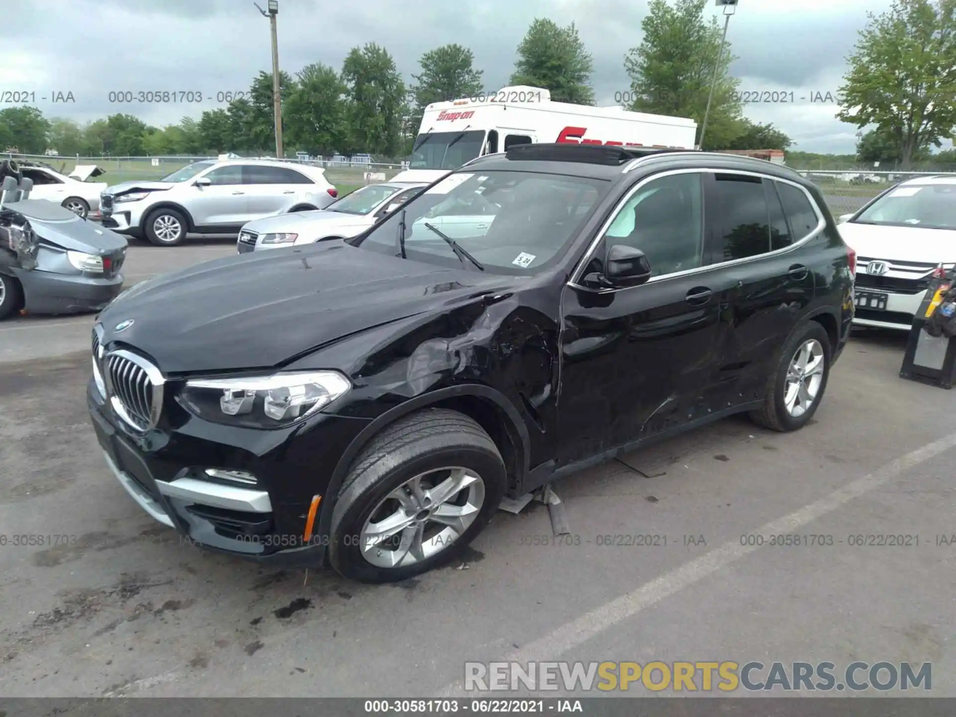 6 Photograph of a damaged car 5UXTR9C56KLD90958 BMW X3 2019