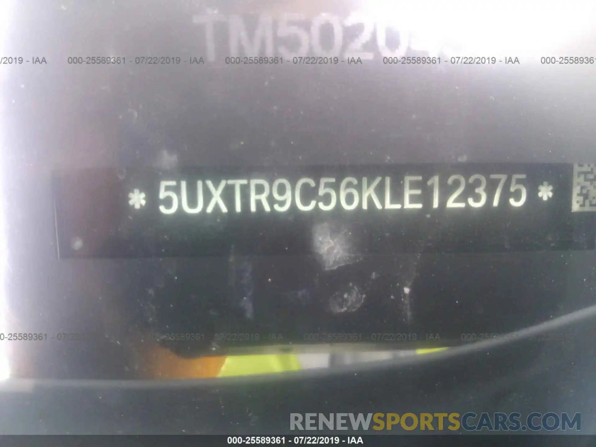 9 Photograph of a damaged car 5UXTR9C56KLE12375 BMW X3 2019